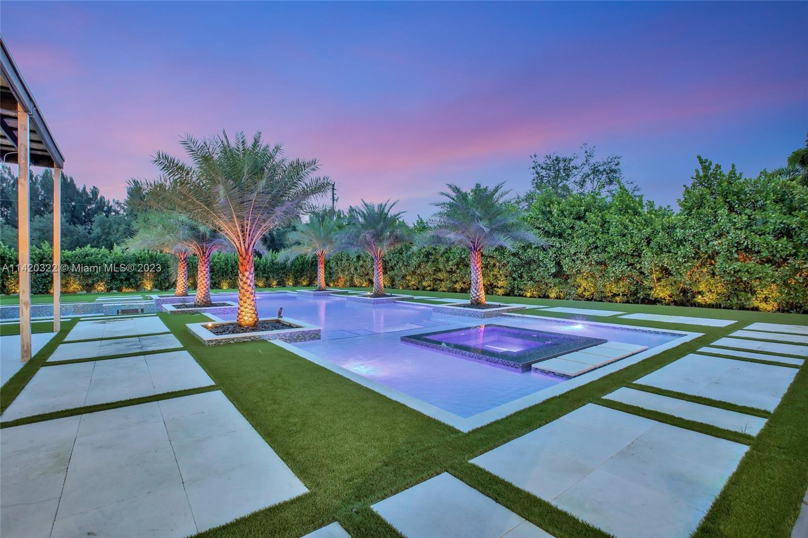 KAPOK GROVE ESTATES - Residential