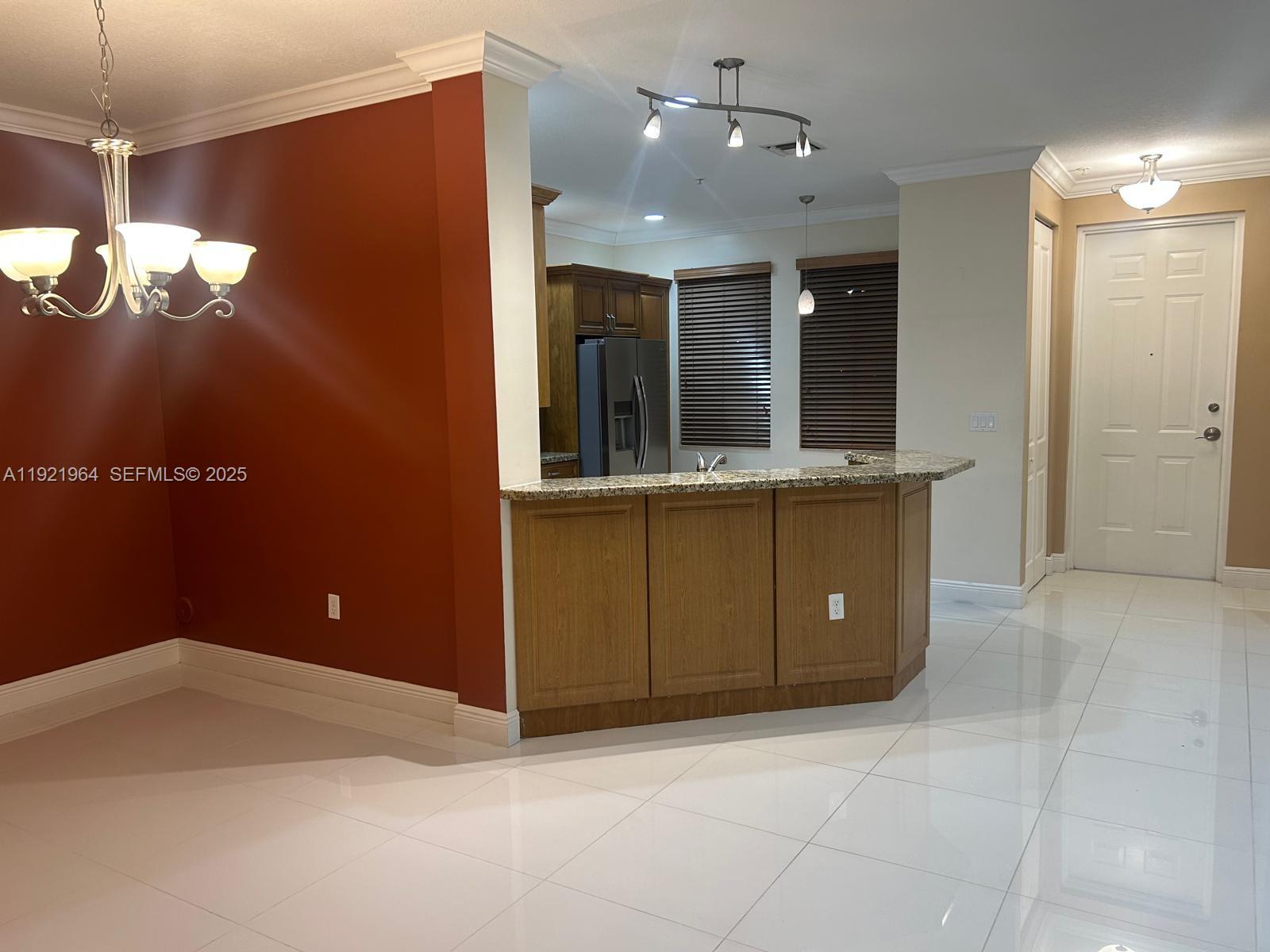 VILLA ALHAMBRA CONDO - Residential