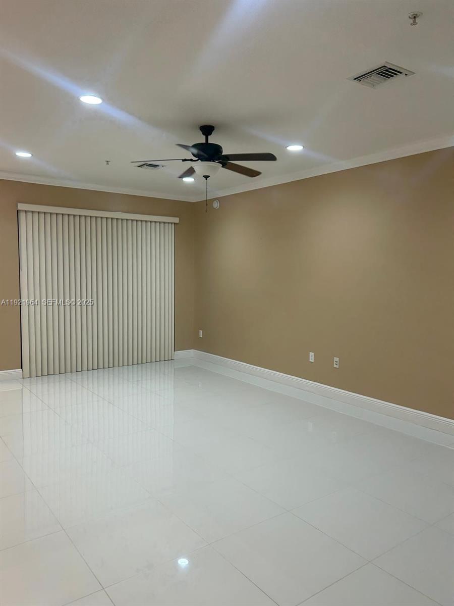 VILLA ALHAMBRA CONDO - Residential