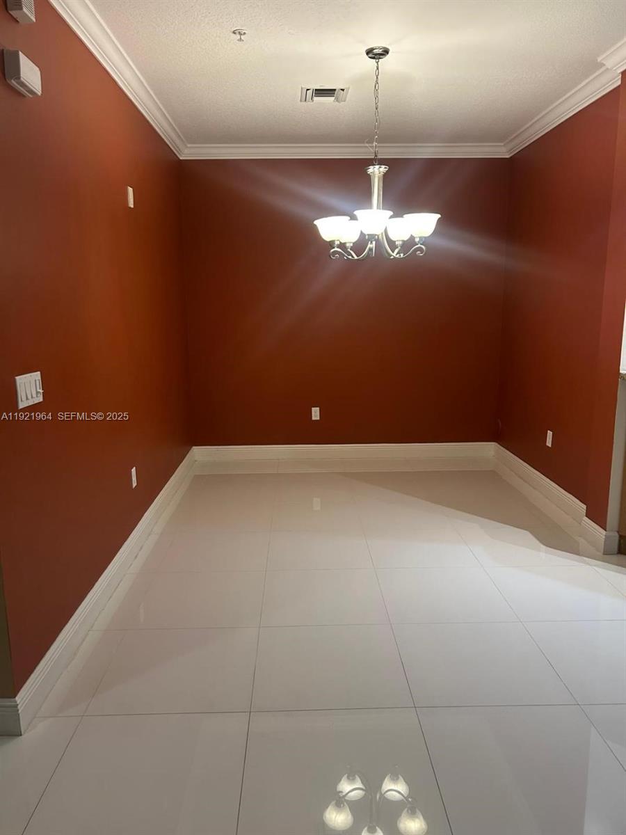 VILLA ALHAMBRA CONDO - Residential