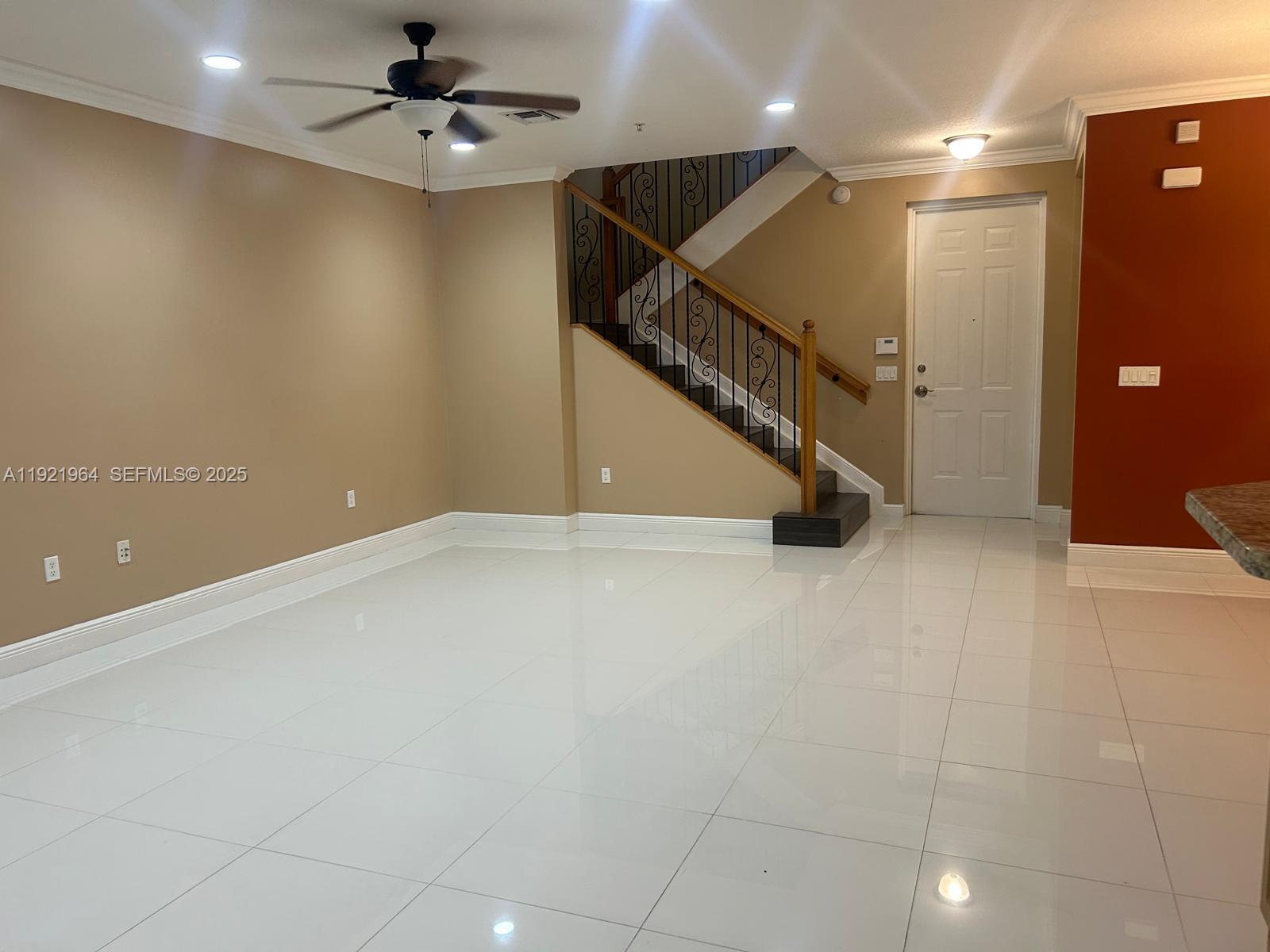 VILLA ALHAMBRA CONDO - Residential