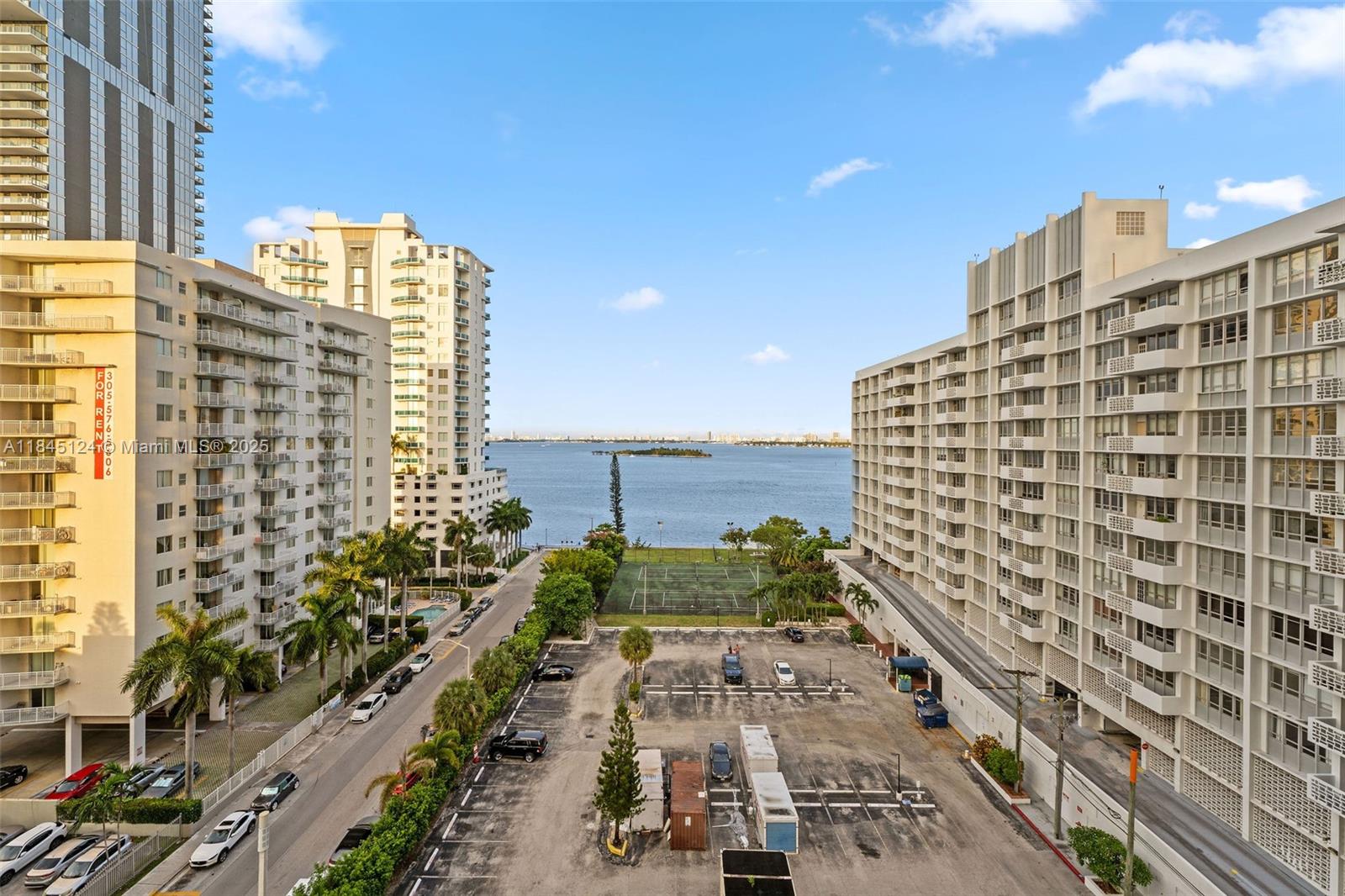 2150 N Bayshore Dr 0601