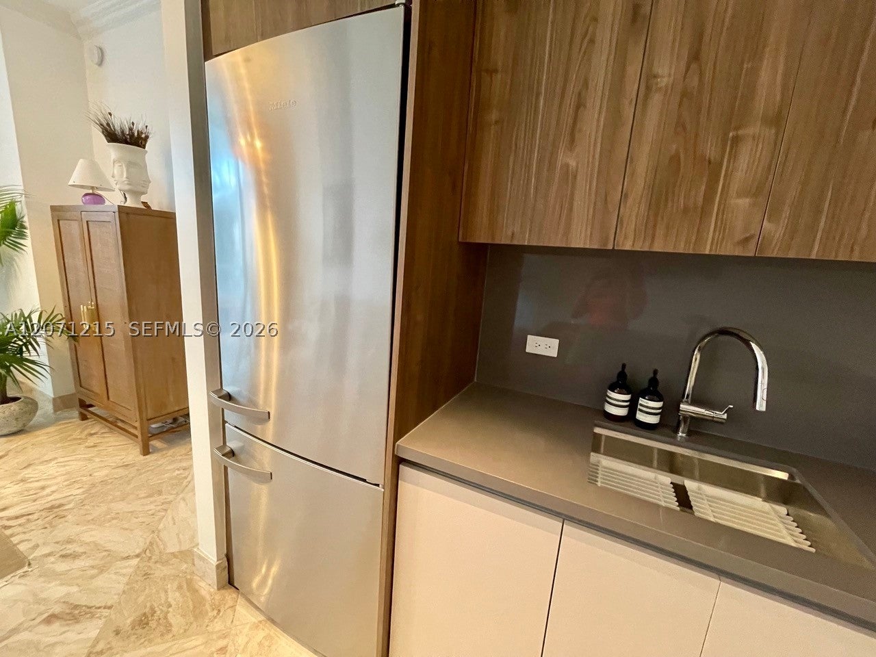 3470 E Coast Ave H0806