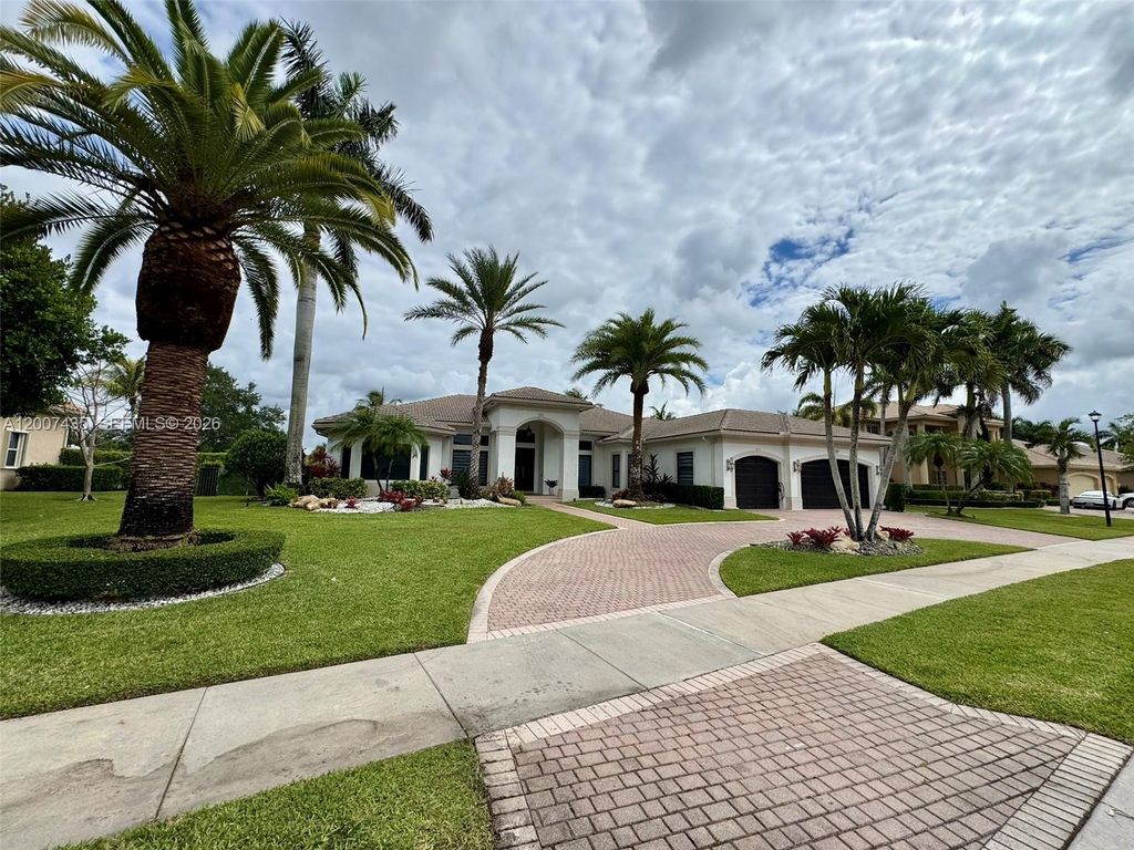 Photo of 15053 SW 40th St #0, Davie, FL 33331 (MLS # A12007435)