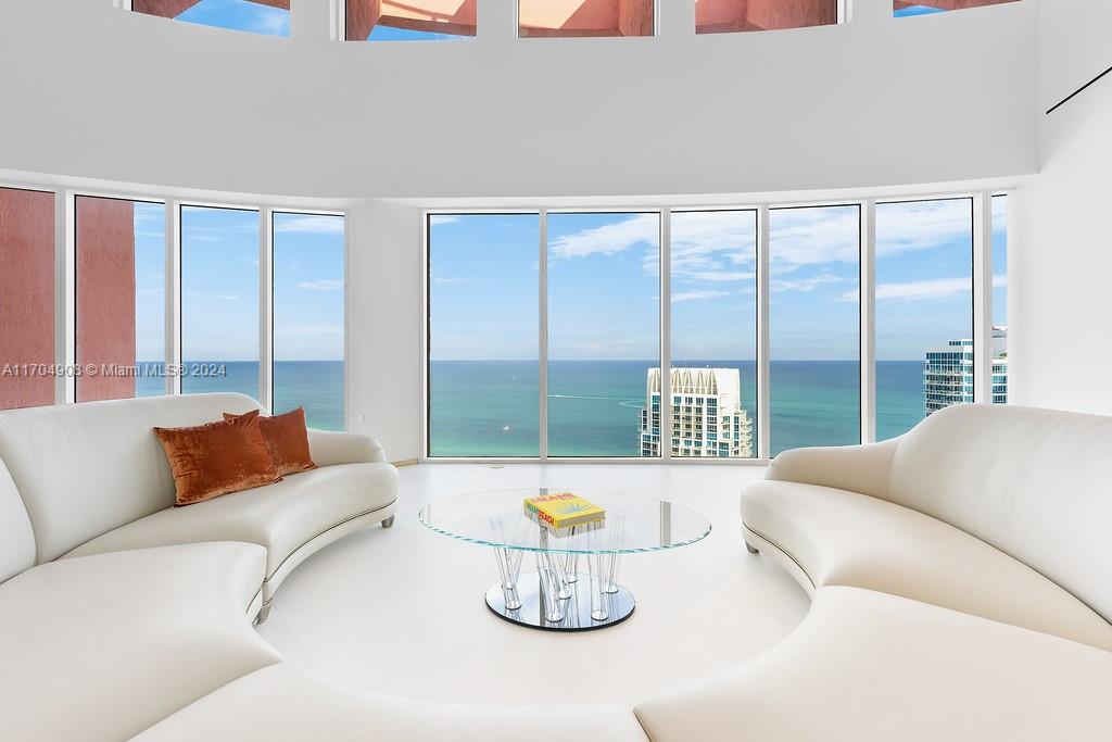 300 S Pointe Dr PH-5