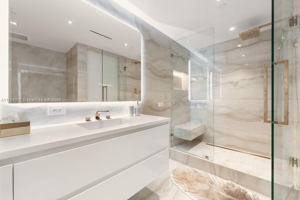 PORTOFINO TOWER CONDO - Residential