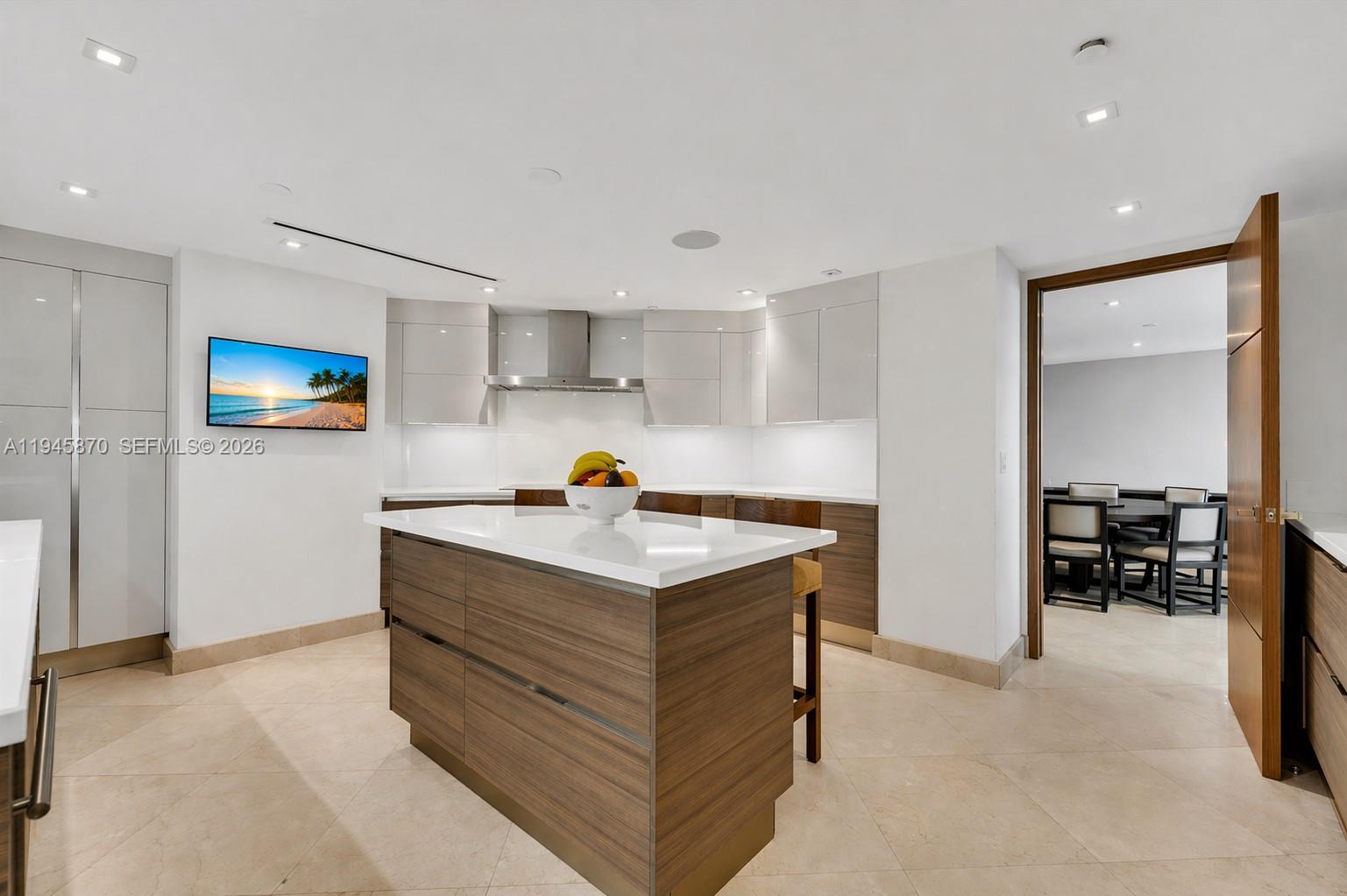 SANTA MARIA CONDO - Residential