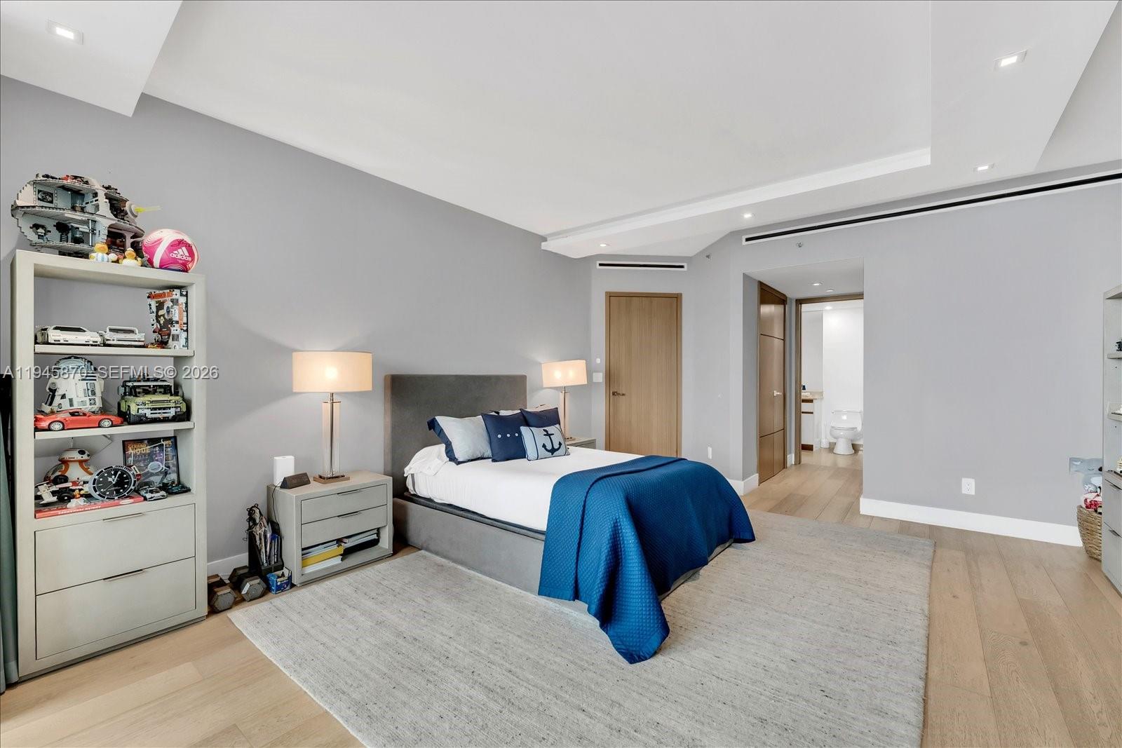 SANTA MARIA CONDO - Residential