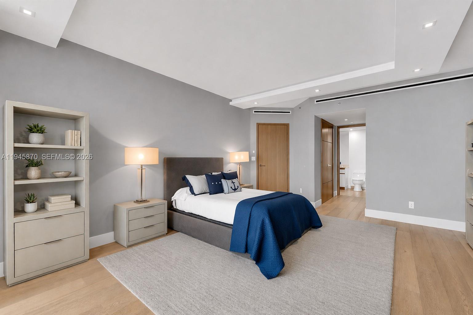 SANTA MARIA CONDO - Residential