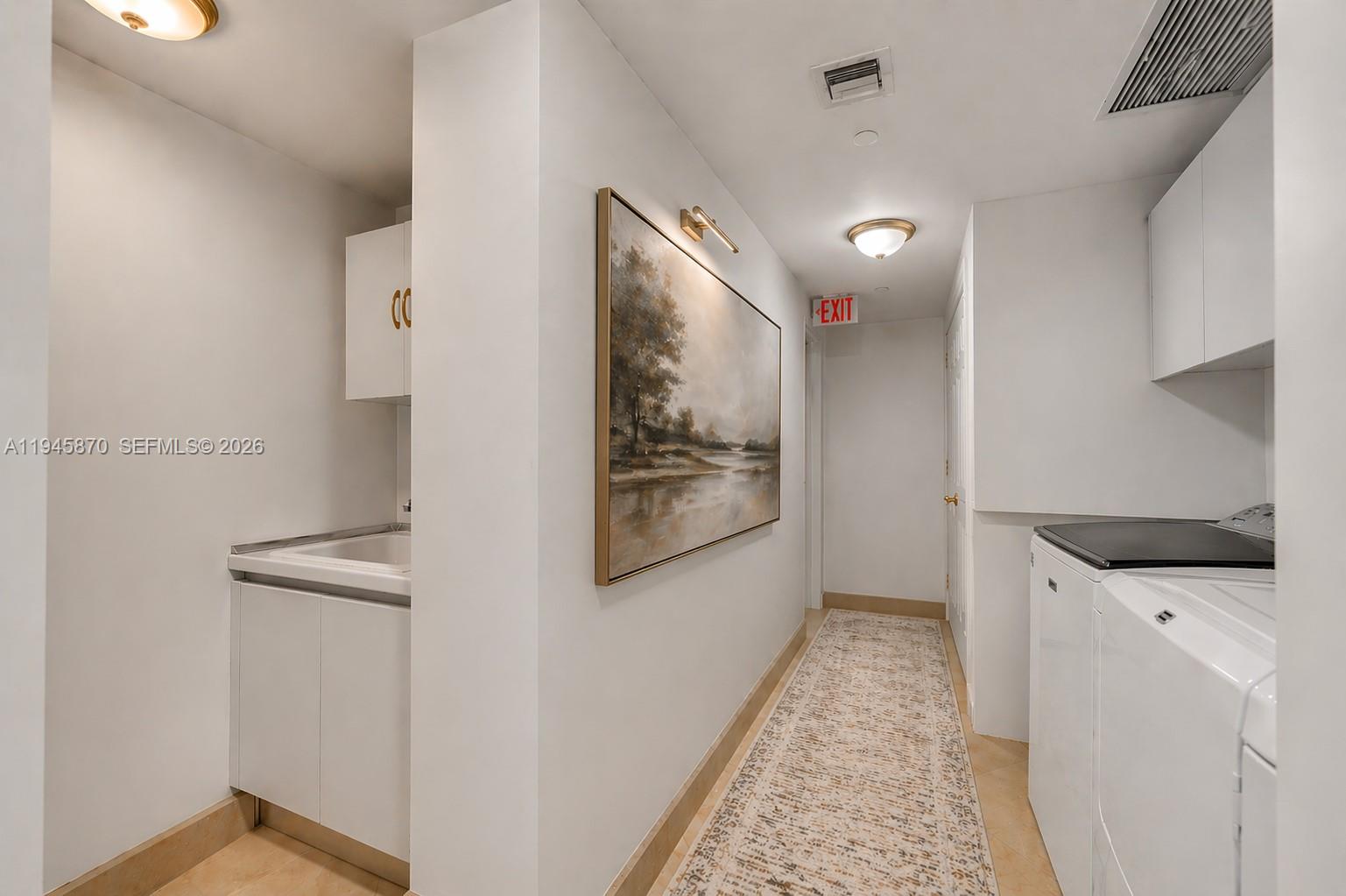 SANTA MARIA CONDO - Residential
