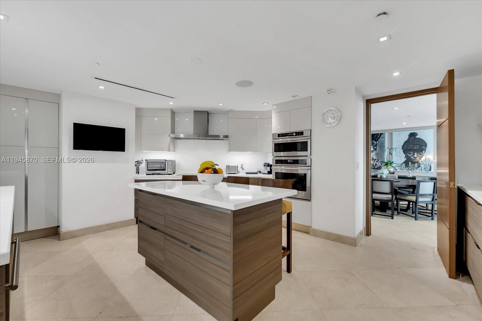 SANTA MARIA CONDO - Residential