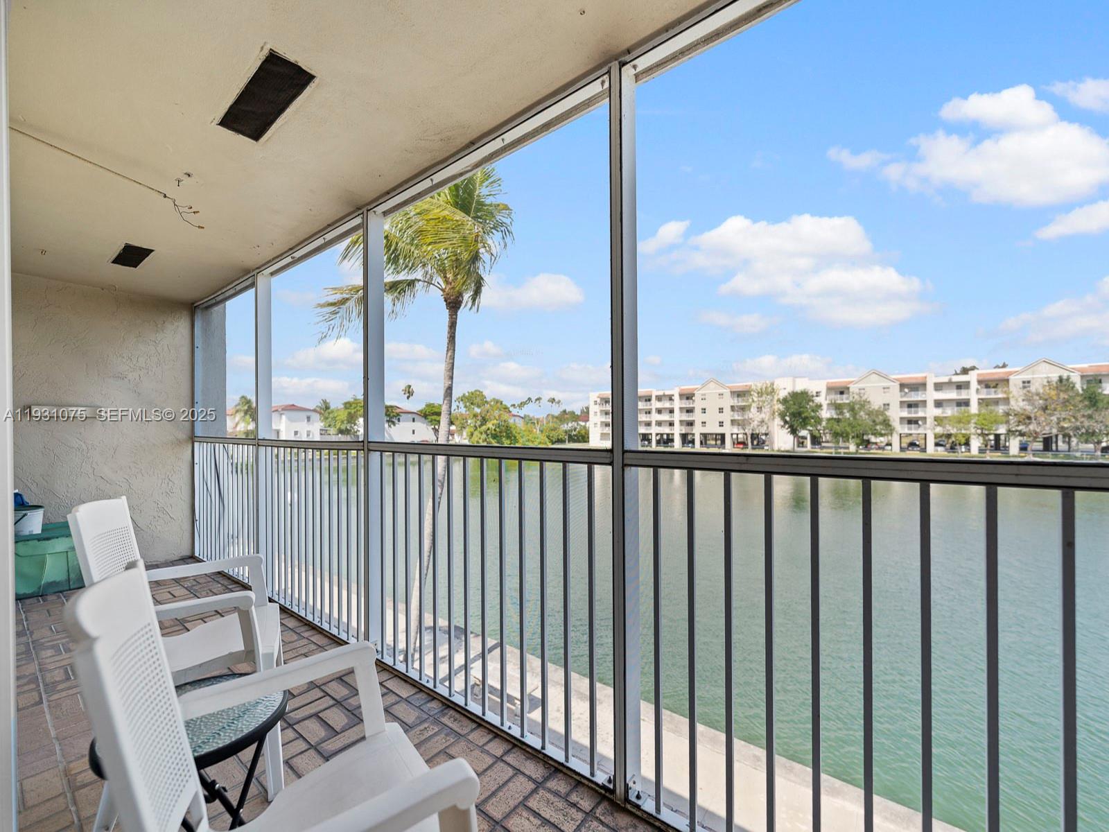 COVE CONDO PHASE I - Residential