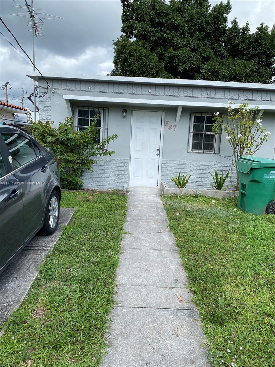 847 Nw 102nd St 2, Miami, Broward County, Florida - 2 Bedrooms  
1 Bathrooms - 