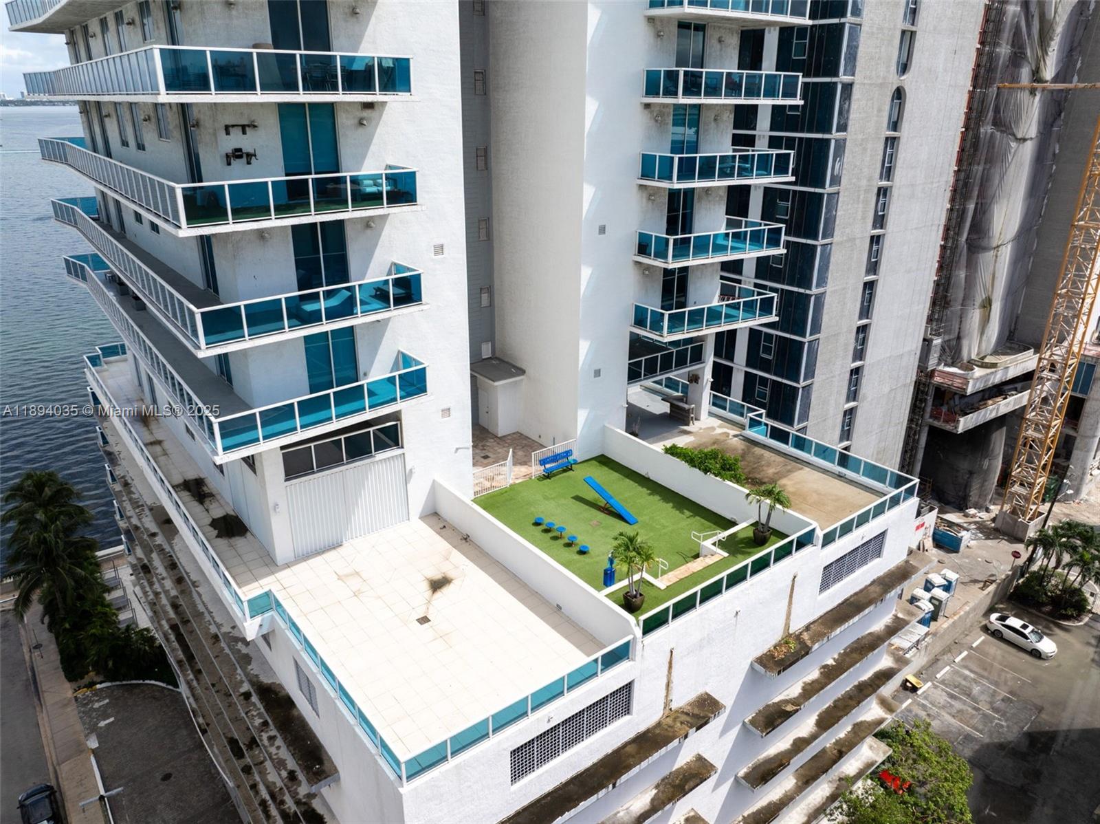 STAR LOFTS ON THE BAY CON - Residential Lease