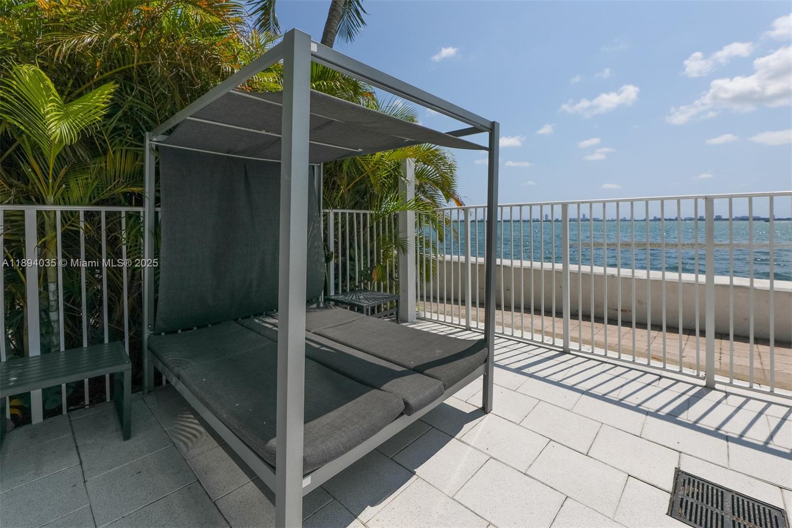 STAR LOFTS ON THE BAY CON - Residential Lease