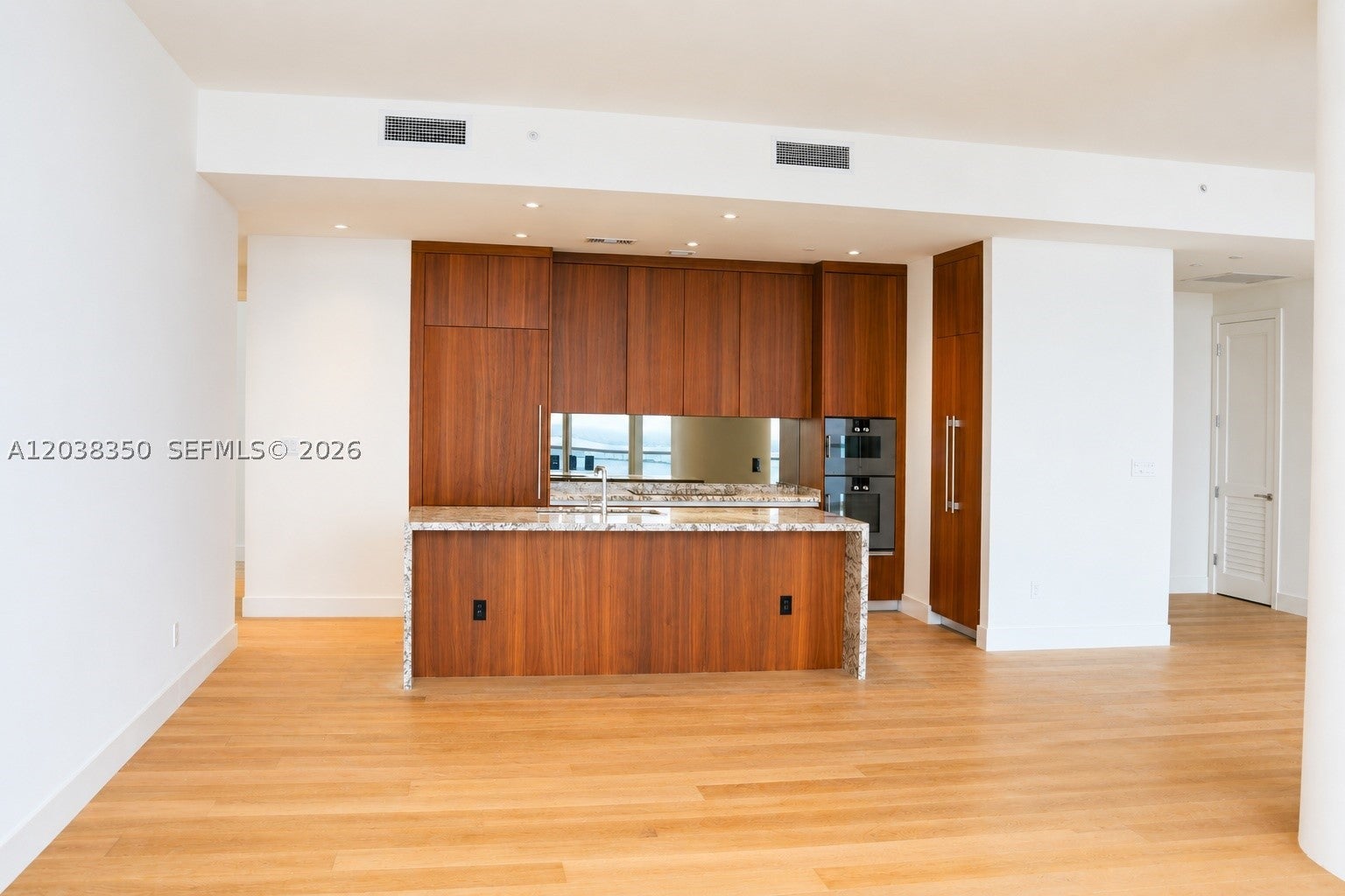 175 SE 25th Rd 3103, Miami FL 33129