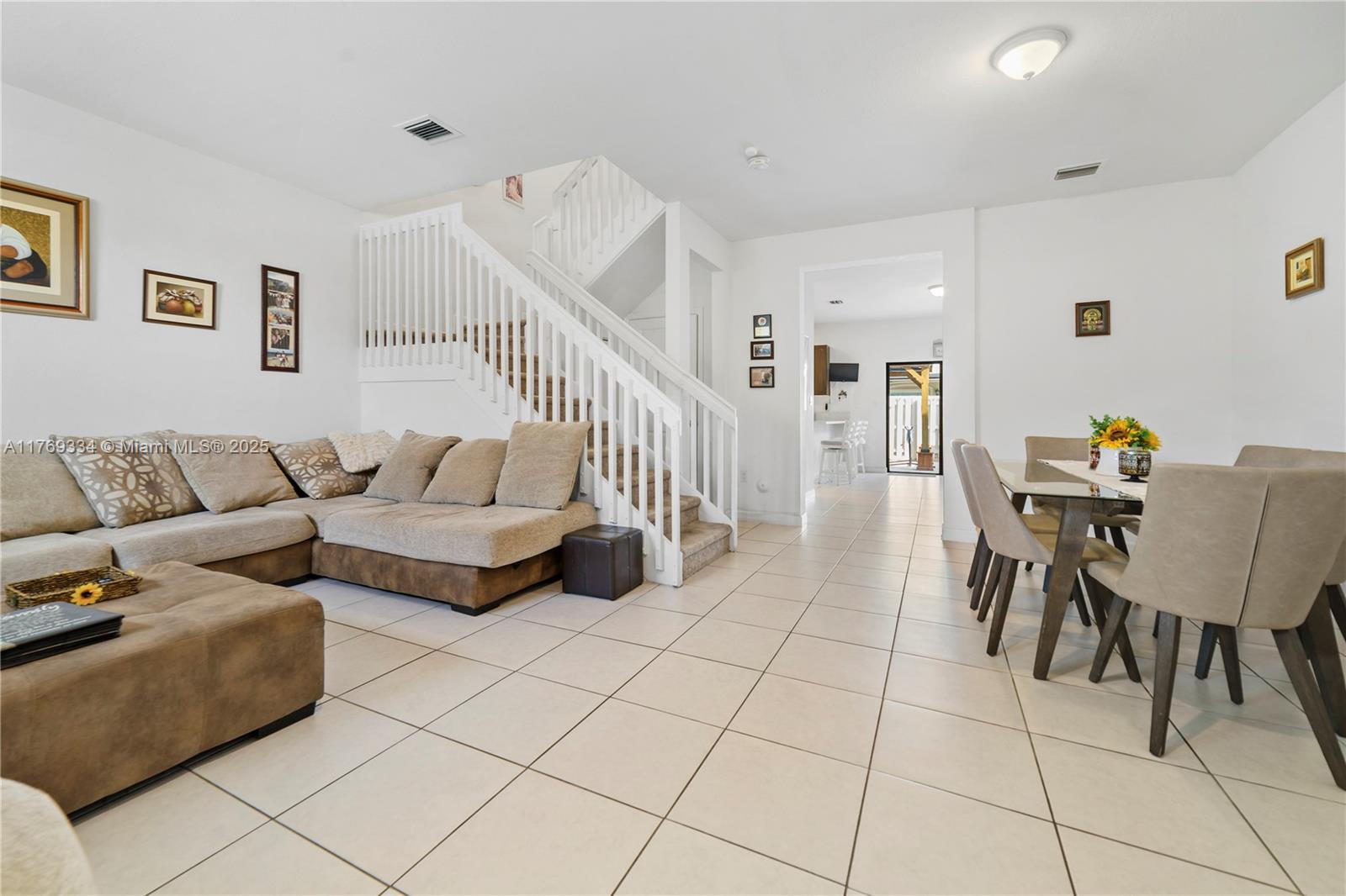 SILVER PALM RESIDENTIAL H - Residential