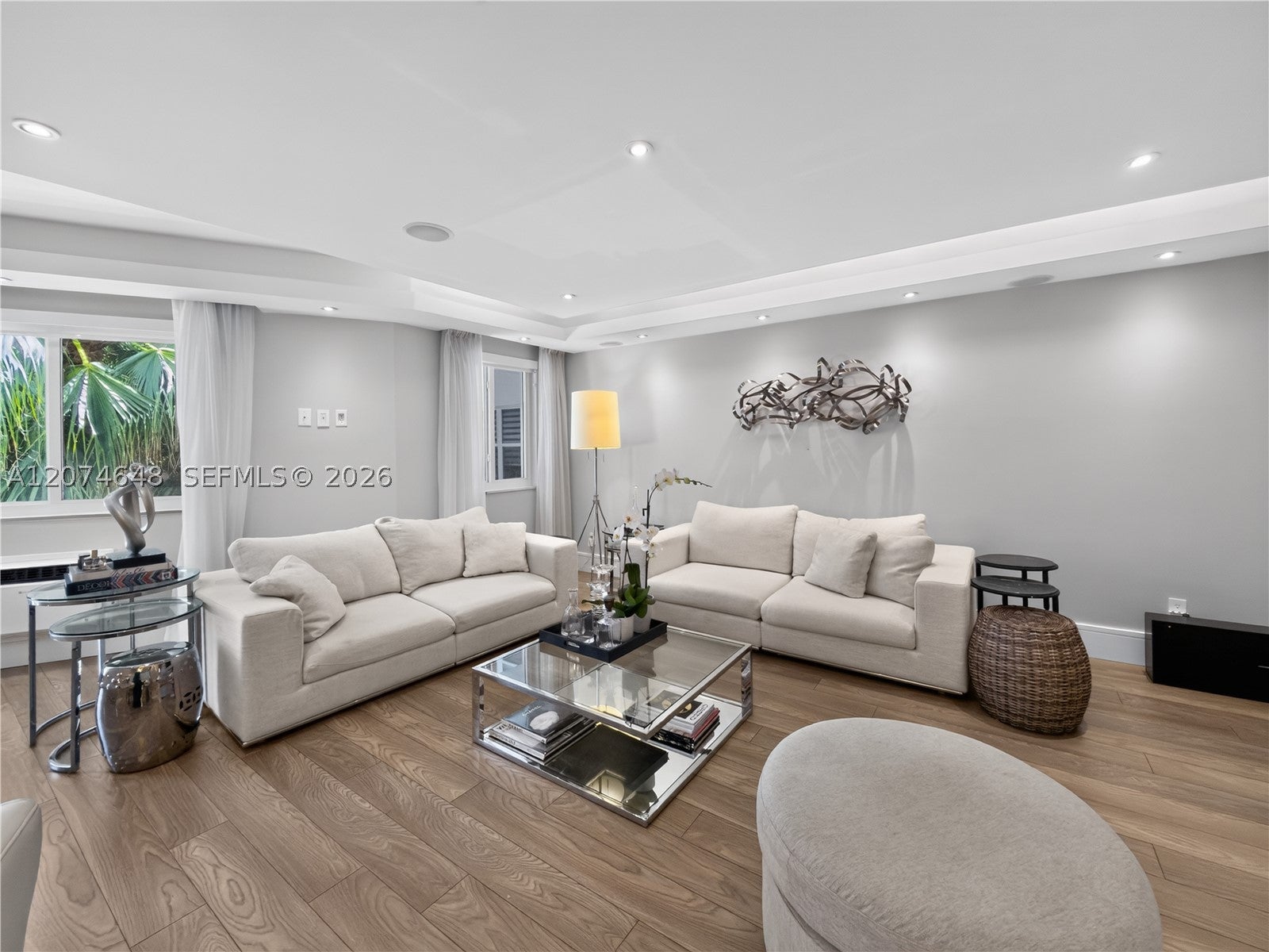 10190 Collins Ave 204