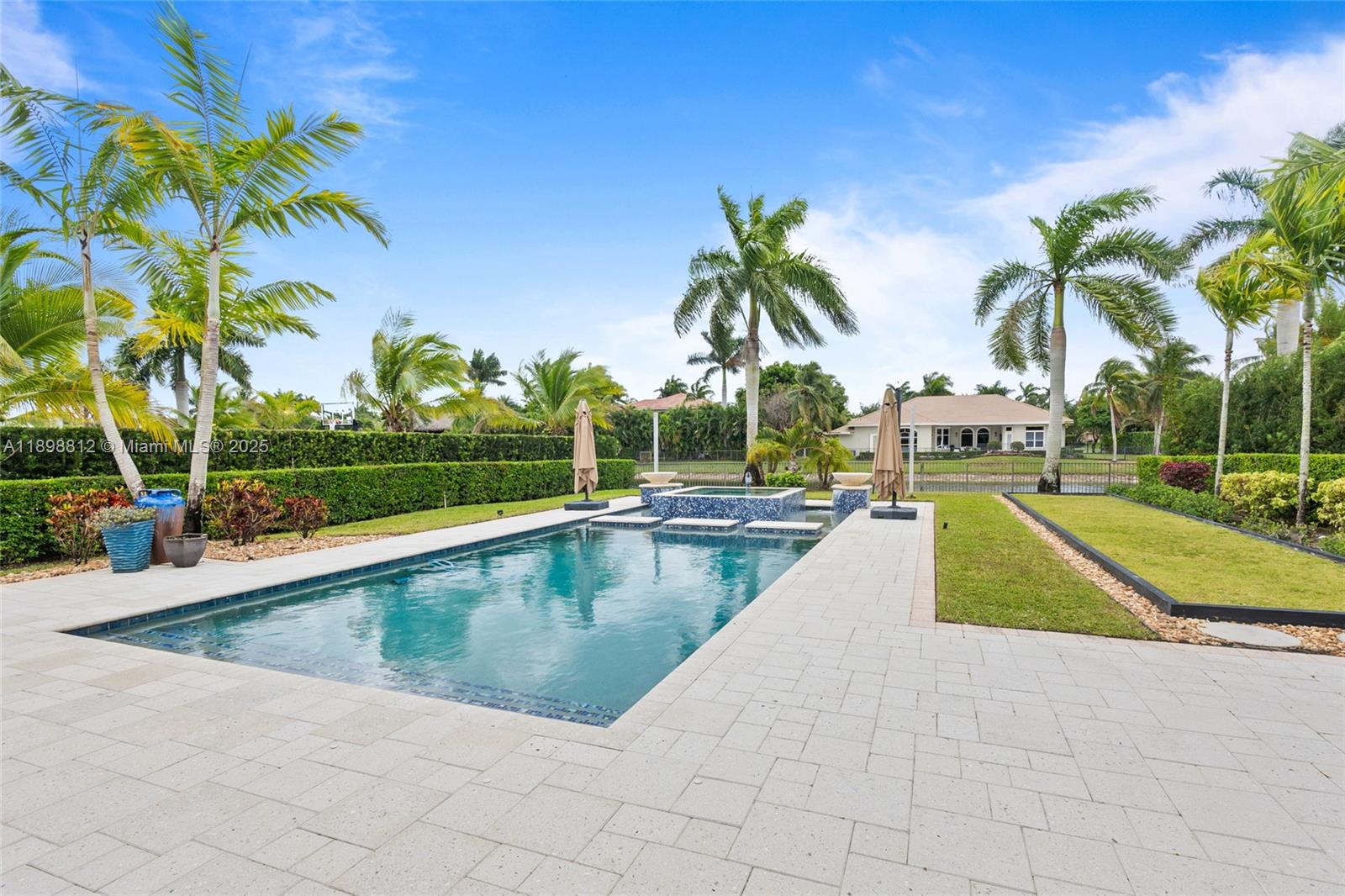 PARKLAND GOLF & COUNTRY C - Residential