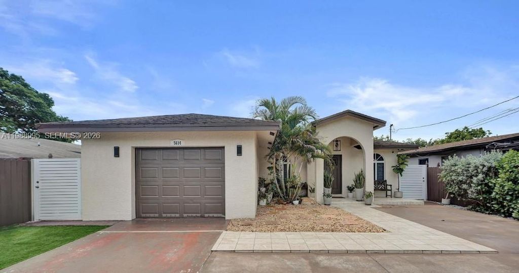 Photo of 5614 Flagler St, Hollywood, FL 33023 (MLS # A11988995)