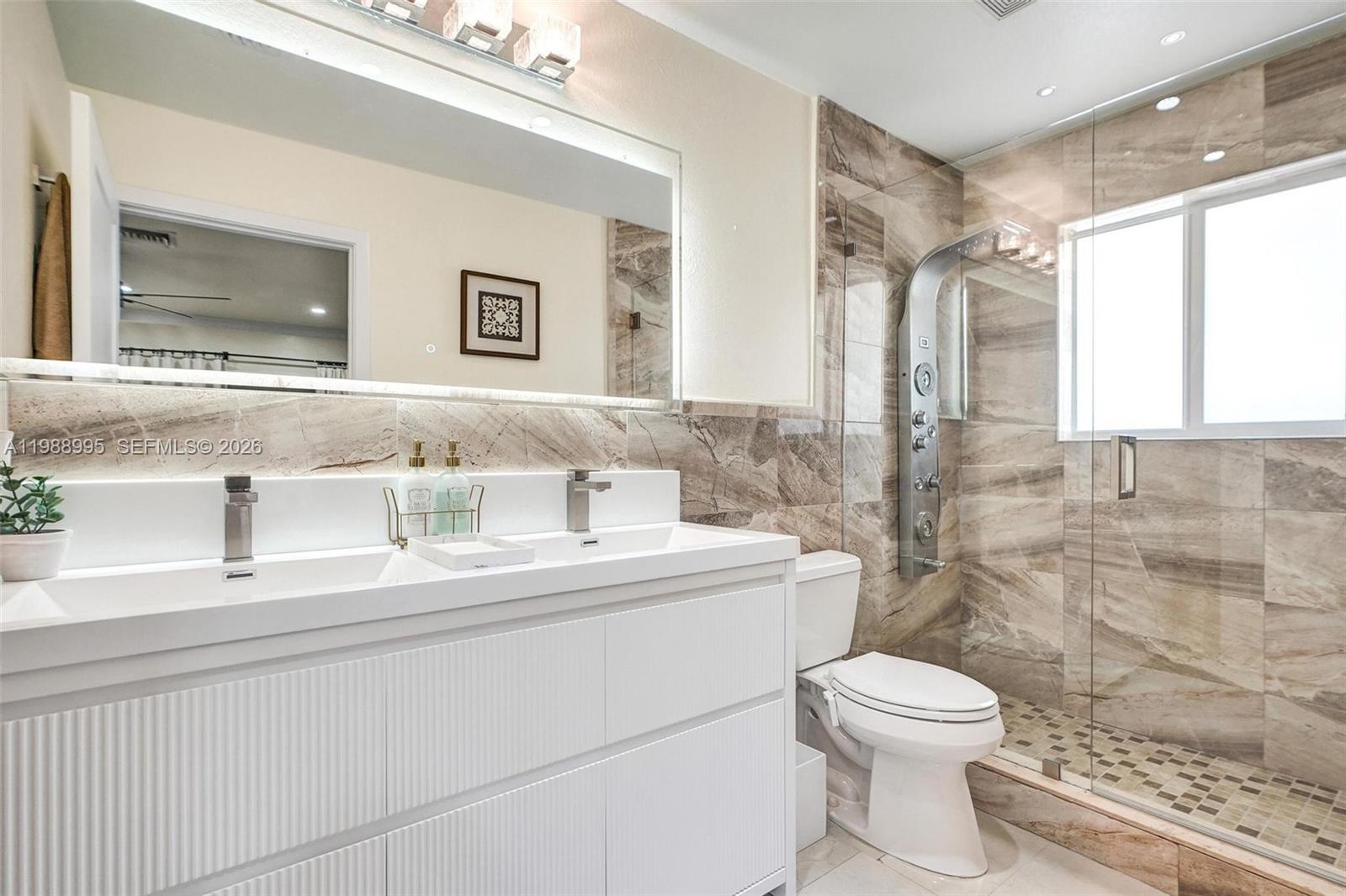 WASHINGTON PARK HALLANDAL - Residential