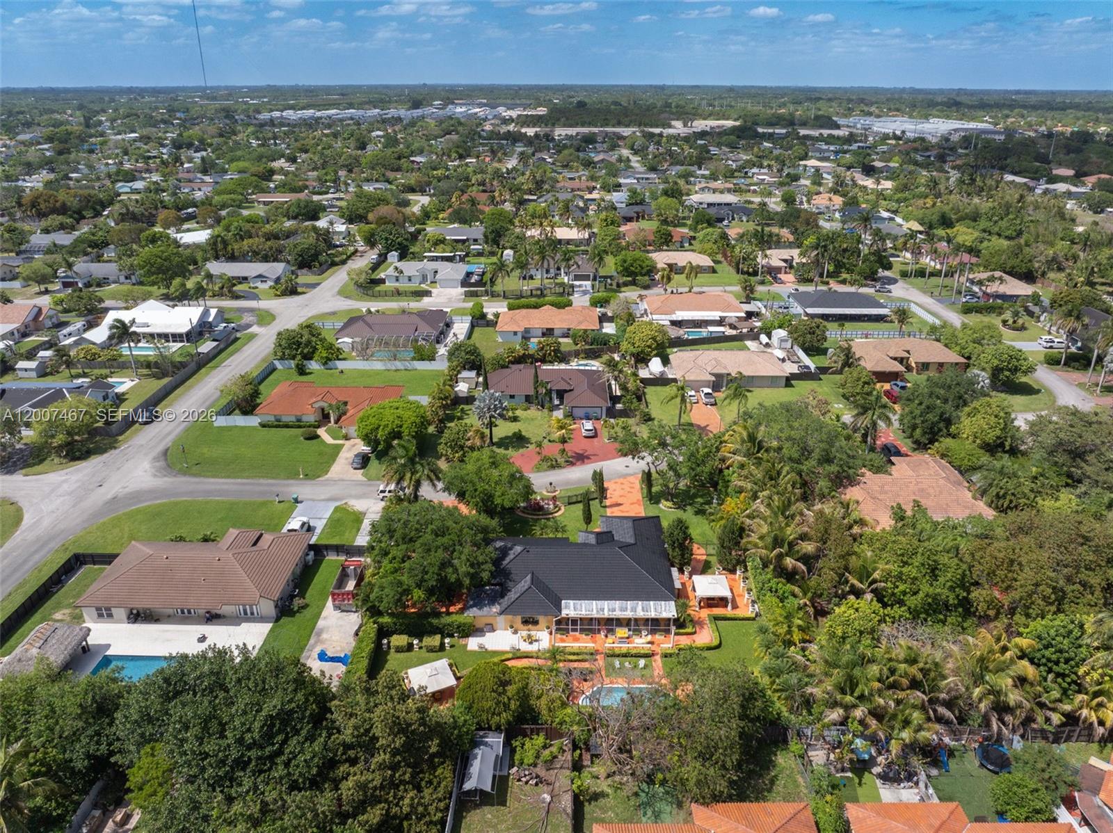 BISCAYNE BEST - Residential