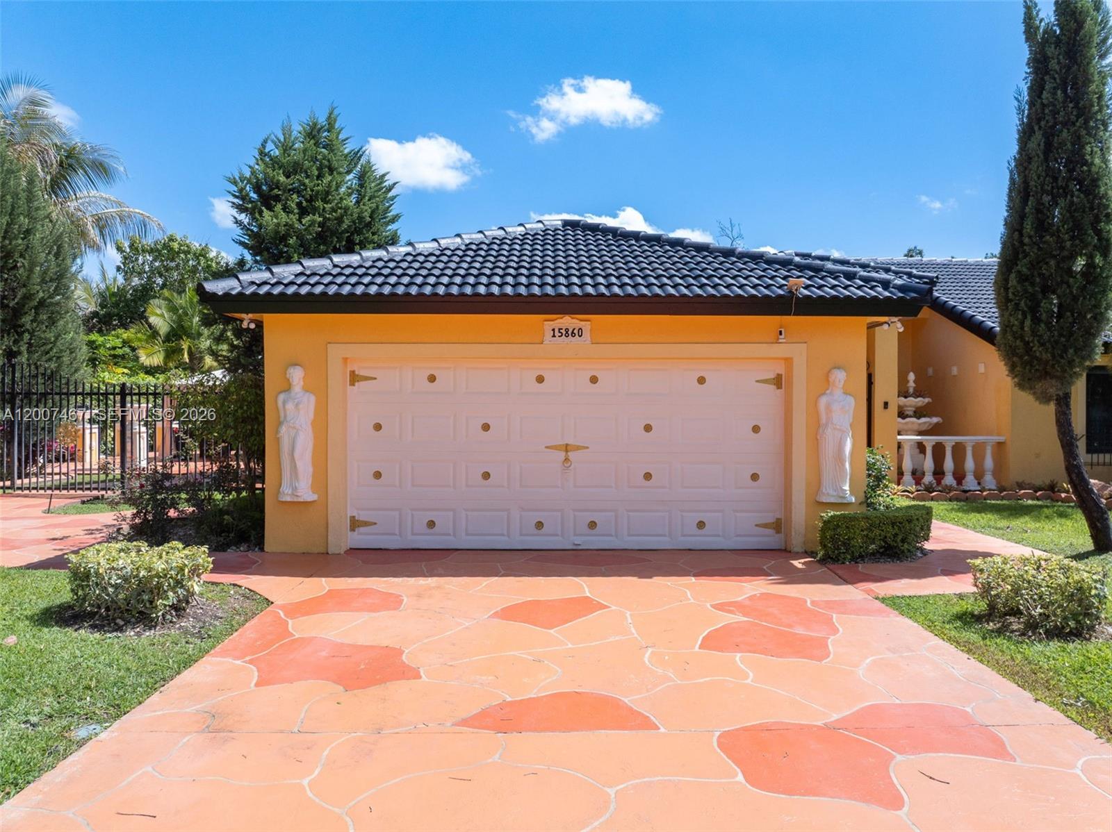 BISCAYNE BEST - Residential