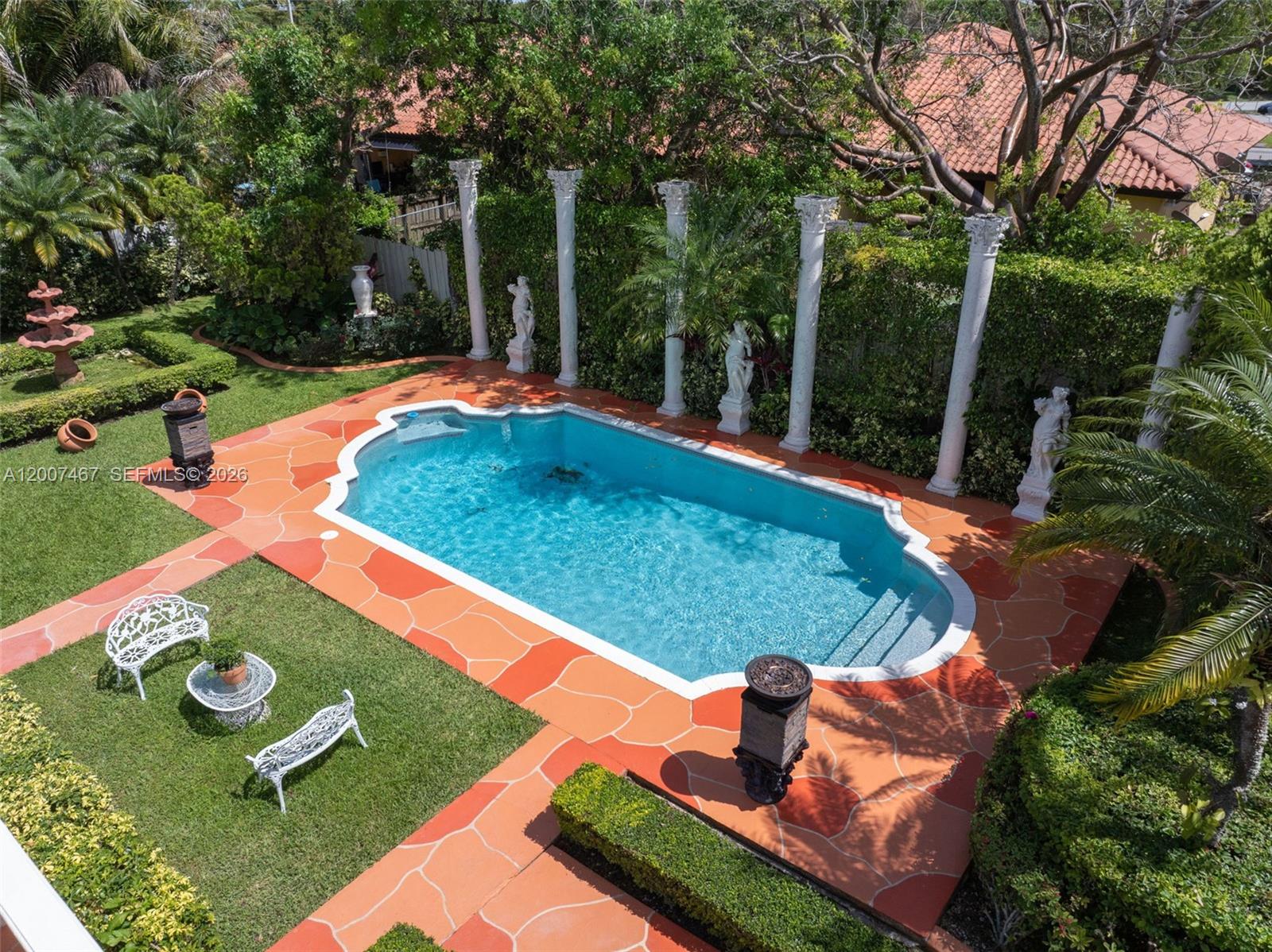 BISCAYNE BEST - Residential