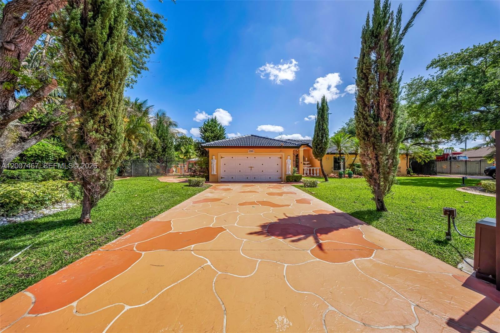 BISCAYNE BEST - Residential