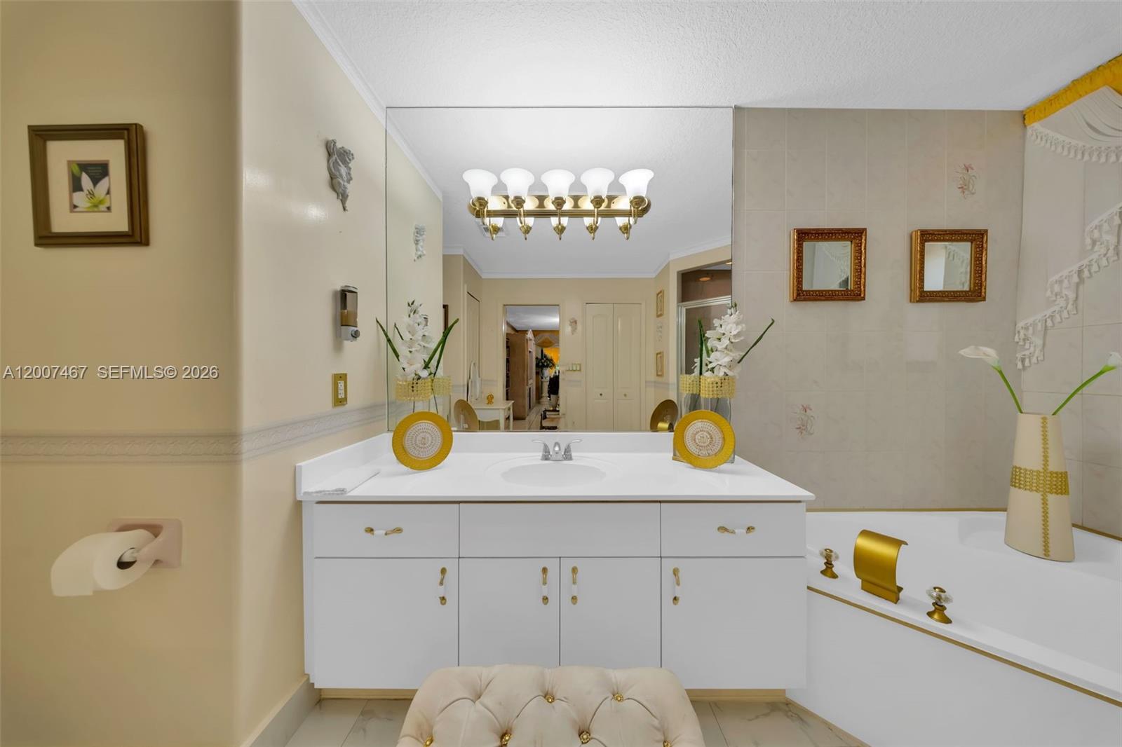 BISCAYNE BEST - Residential