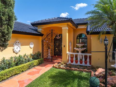 Tiny photo for 15860 SW 287th St, Homestead, FL 33033 (MLS # A12007467)