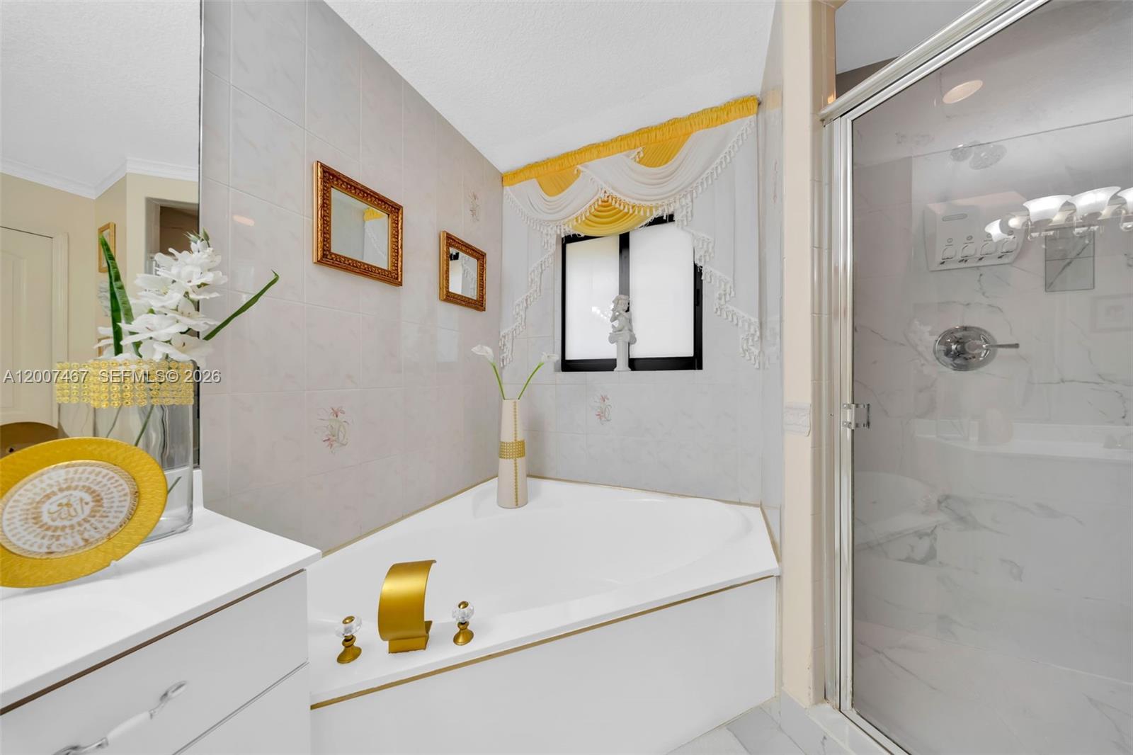 BISCAYNE BEST - Residential