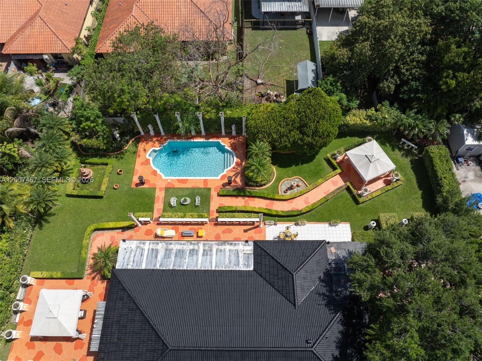 BISCAYNE BEST - Residential