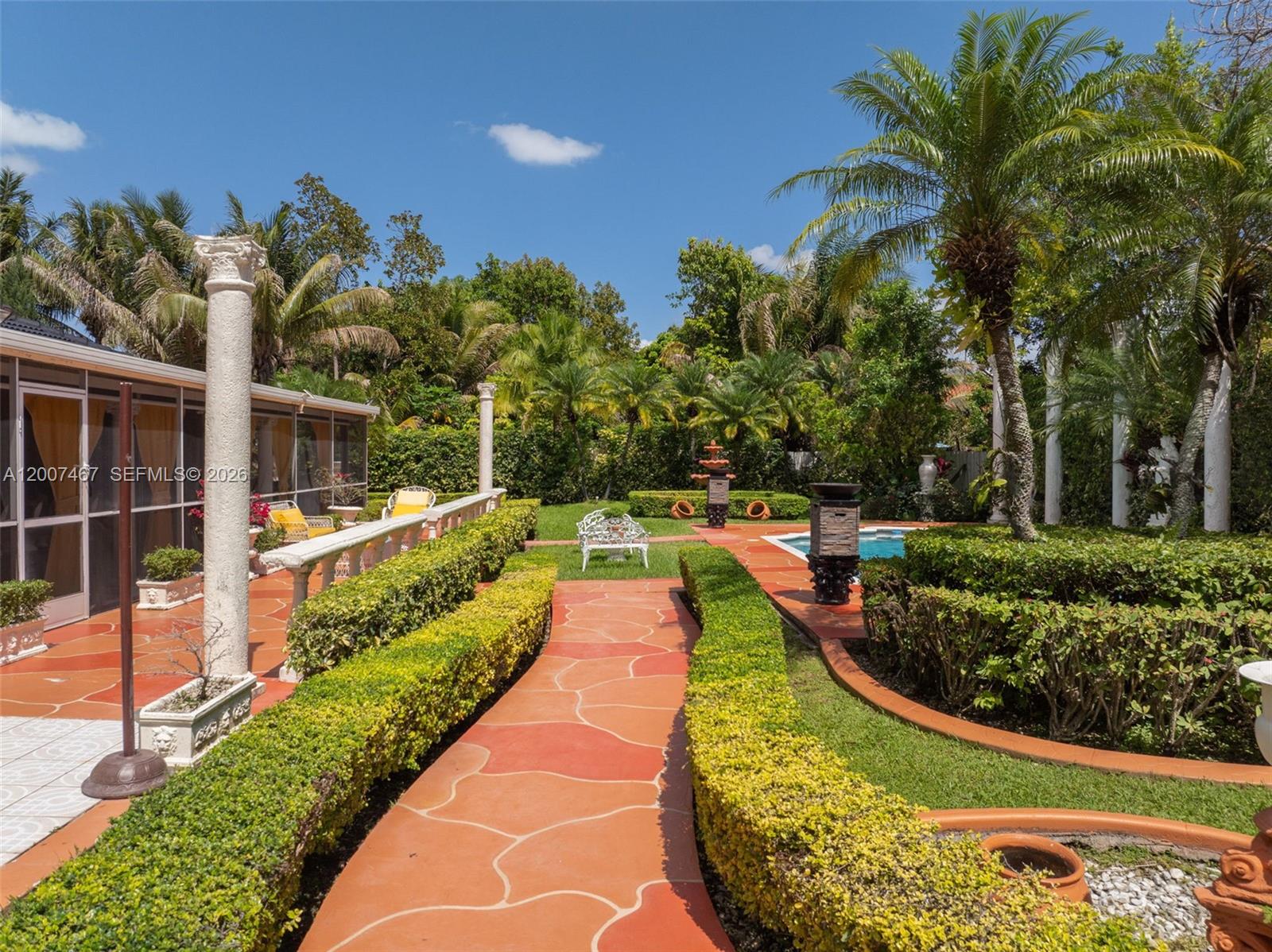 BISCAYNE BEST - Residential