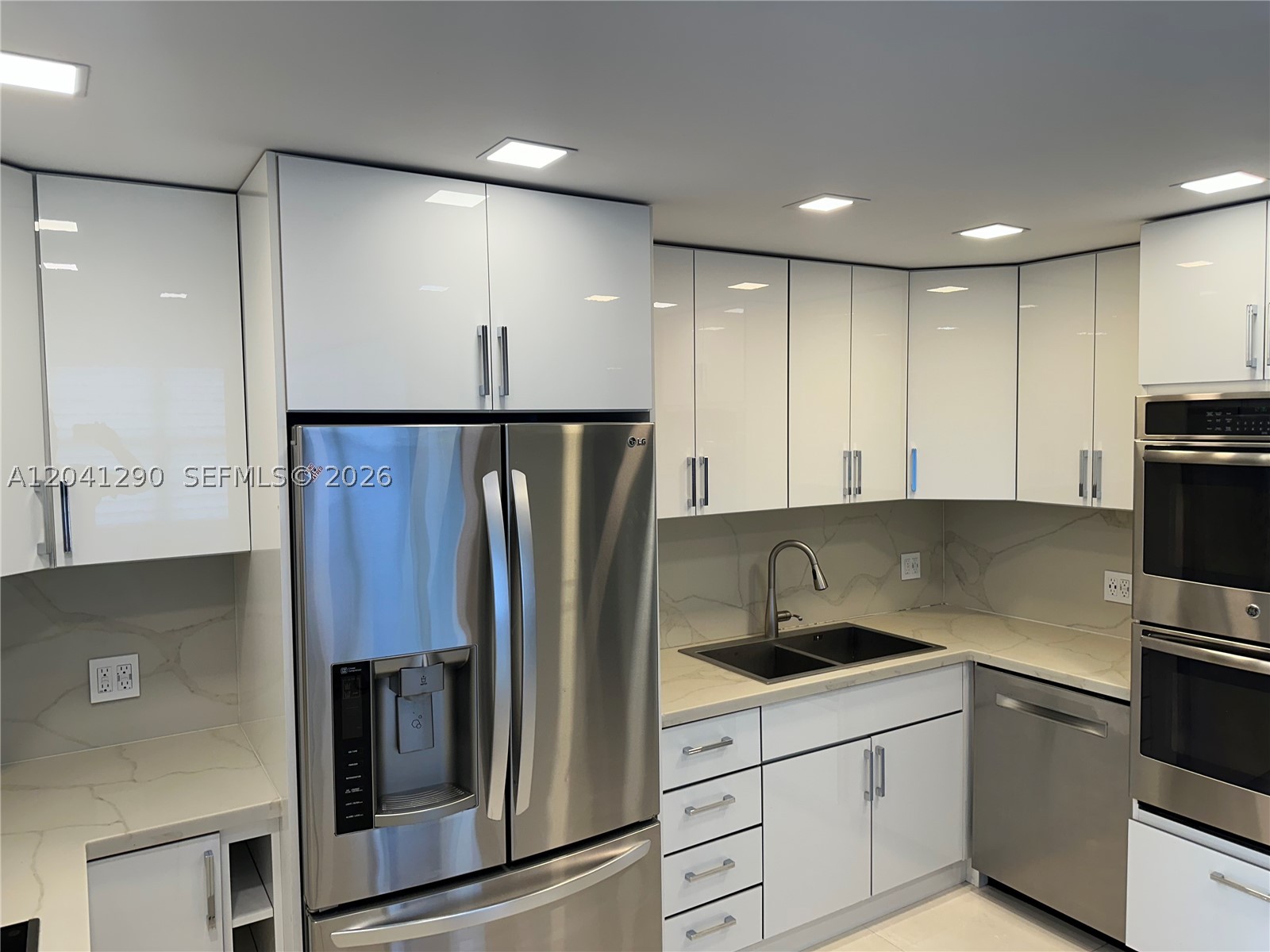 9500 W Bay Harbor Dr 6A