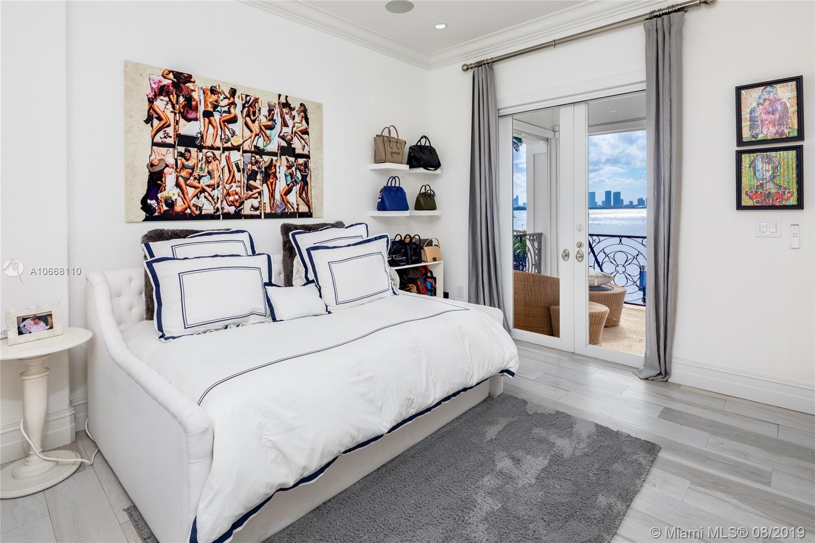 NAUTILUS SUB - Residential