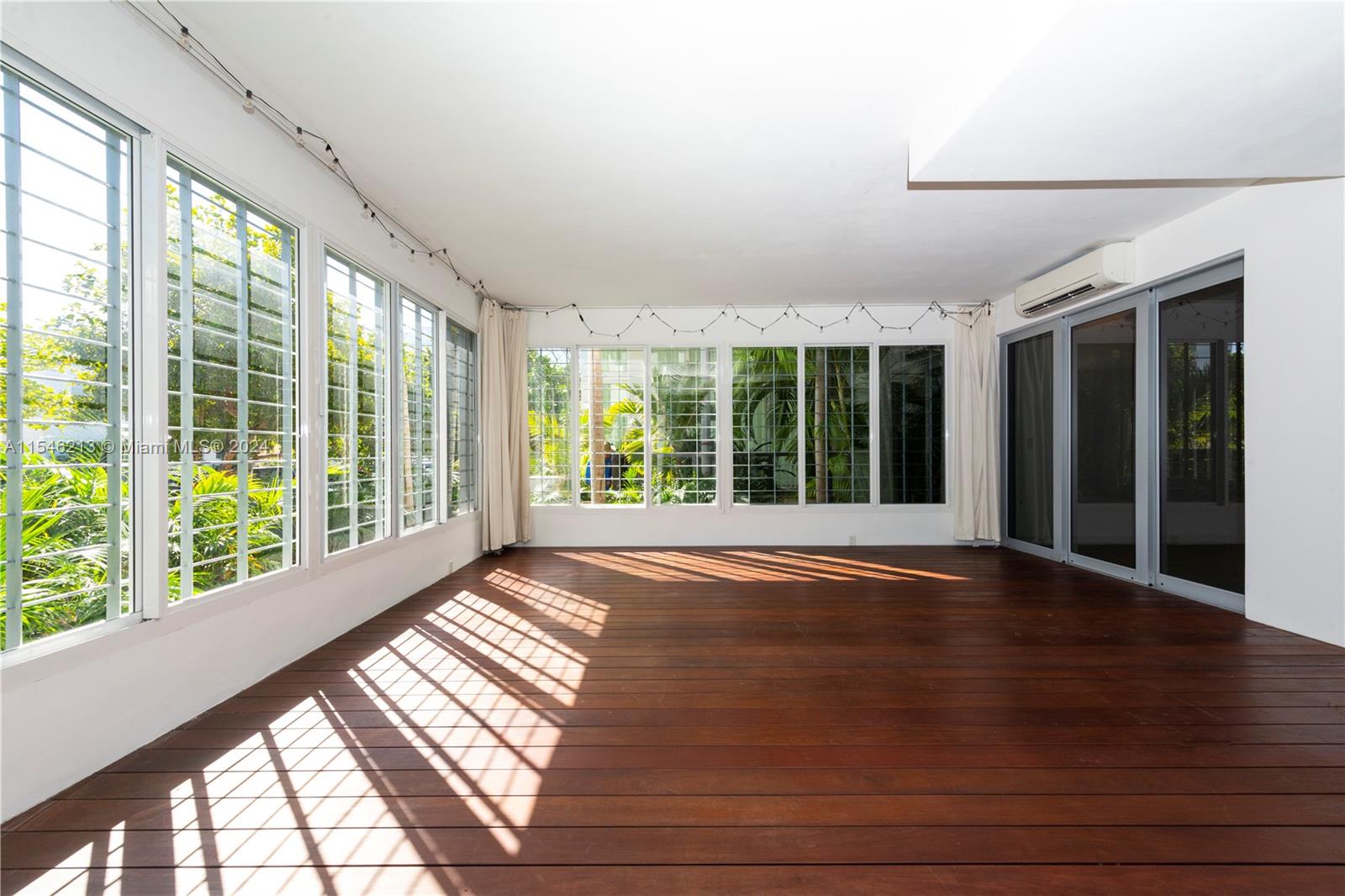 THE V CONDO - Residential Lease