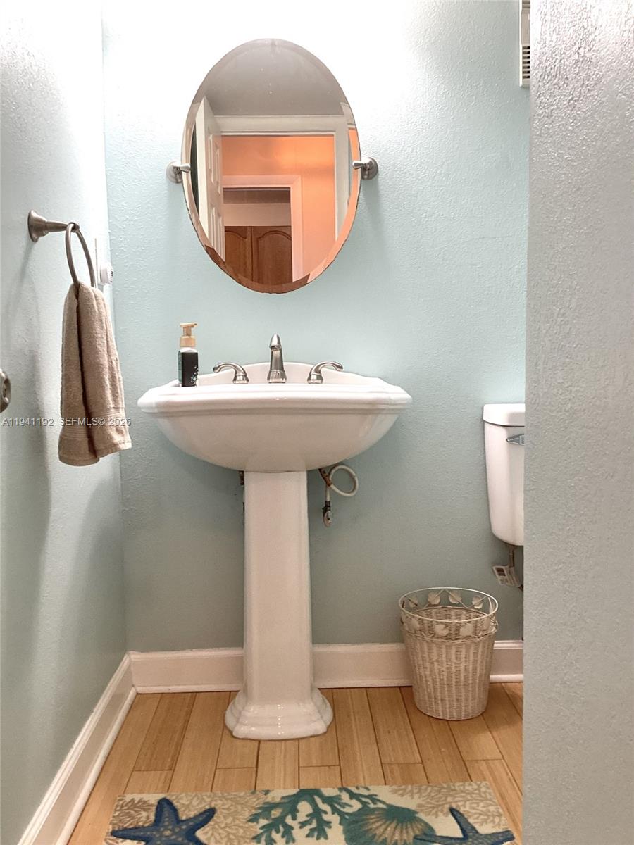 HOLLYBROOK GOLF AND TENNIS - Residential