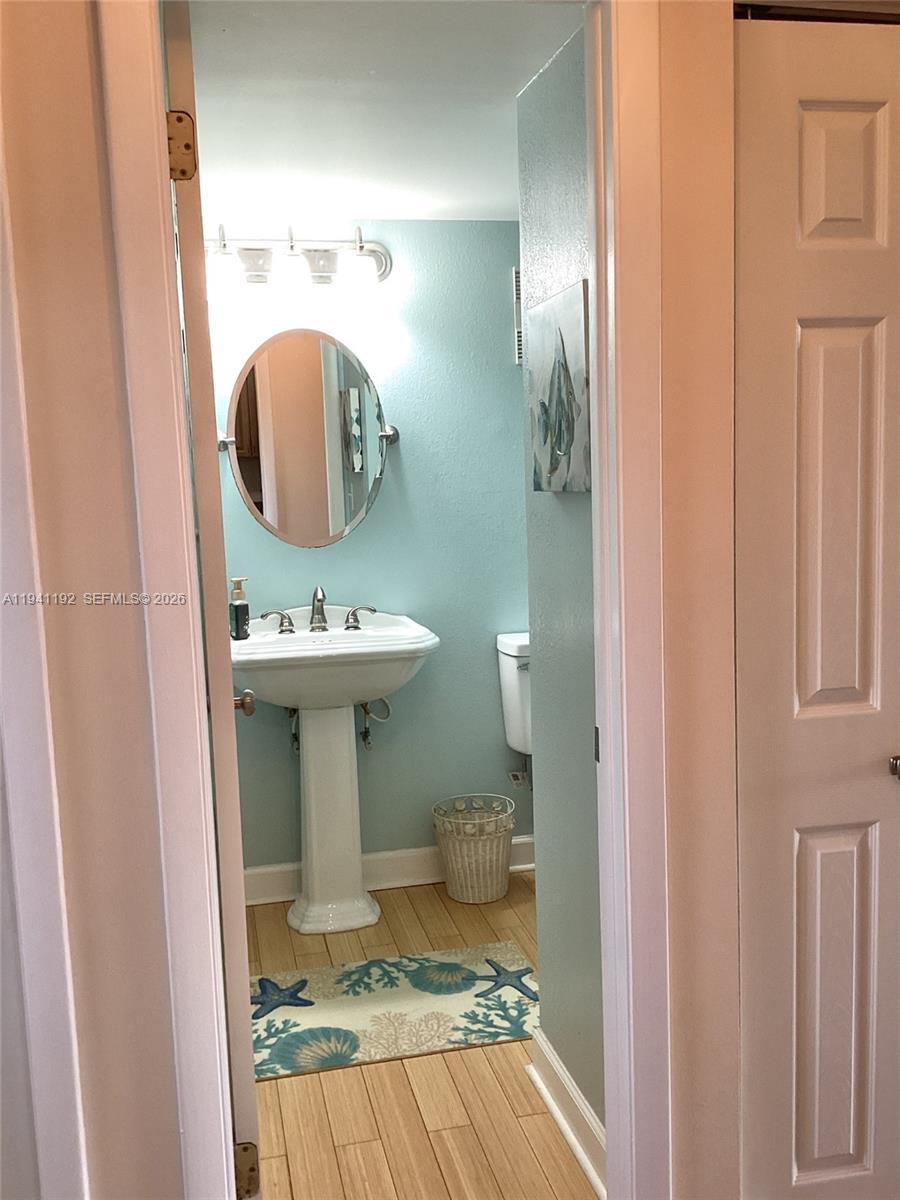 HOLLYBROOK GOLF AND TENNIS - Residential