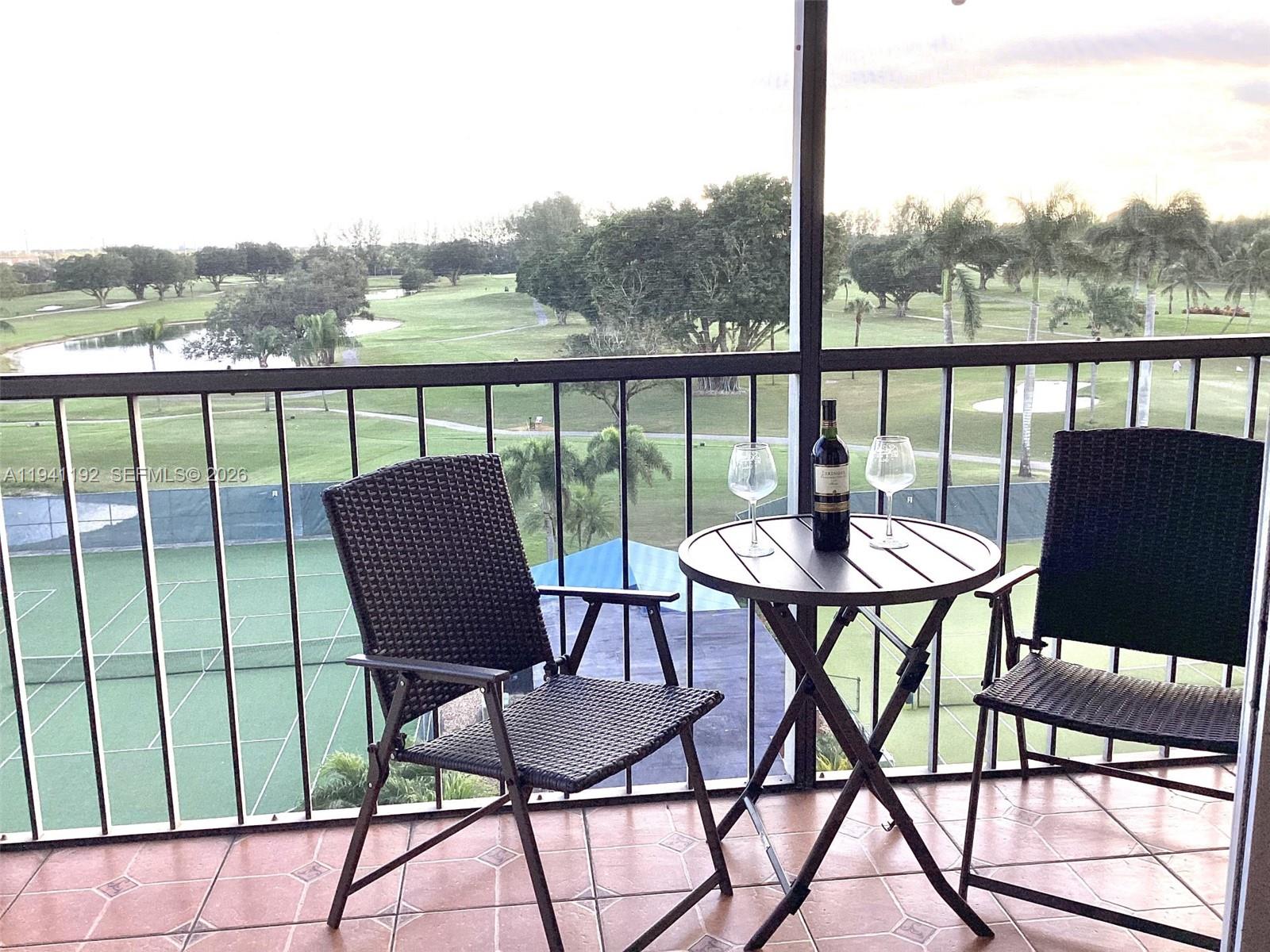 HOLLYBROOK GOLF AND TENNIS - Residential