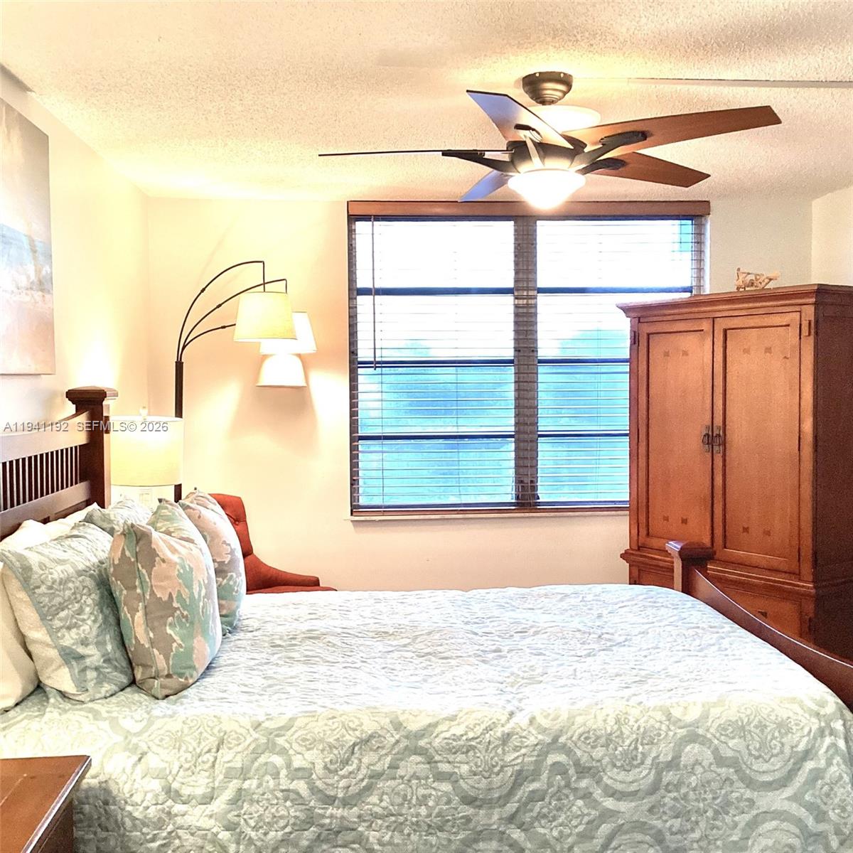 HOLLYBROOK GOLF AND TENNIS - Residential