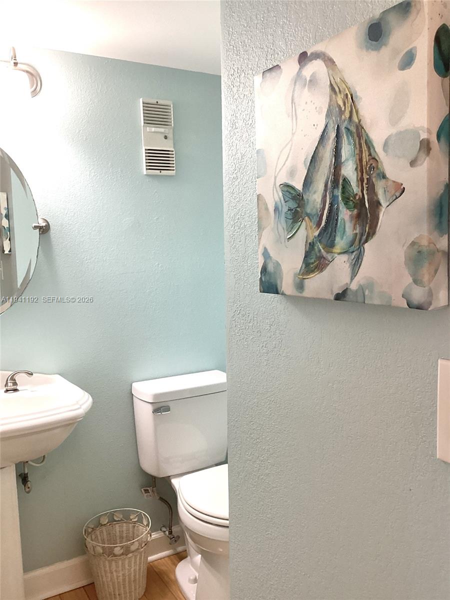 HOLLYBROOK GOLF AND TENNIS - Residential