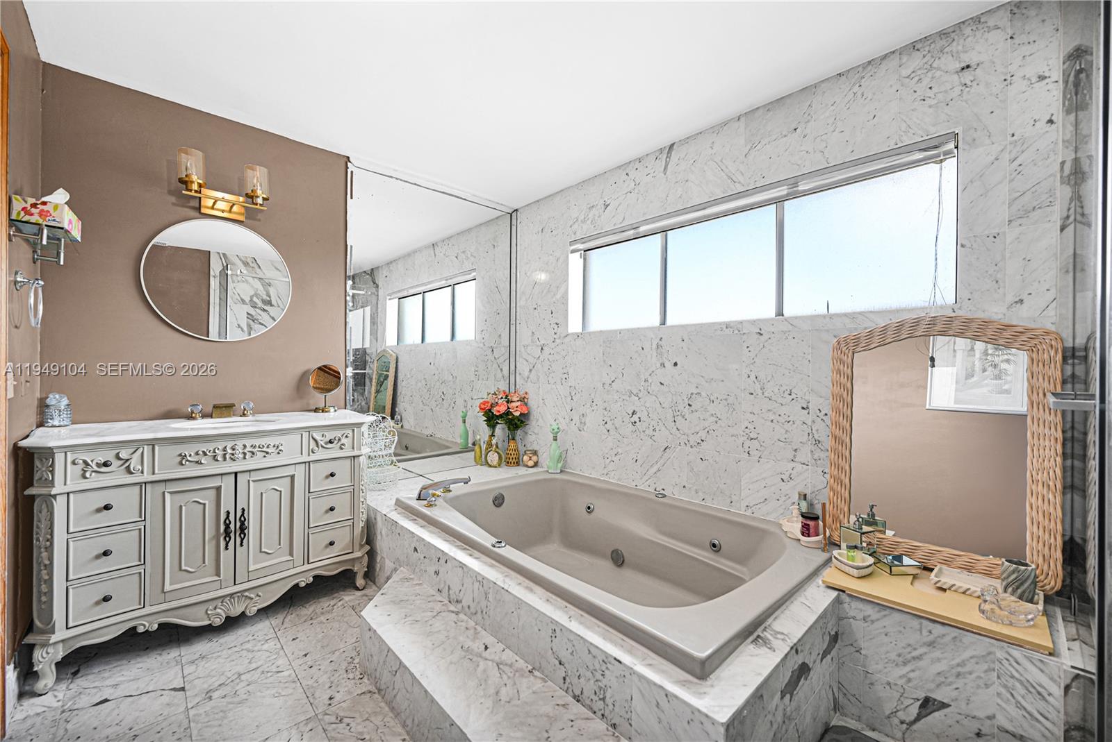 FOUR PALM LAKES AT PEMBRO - Residential