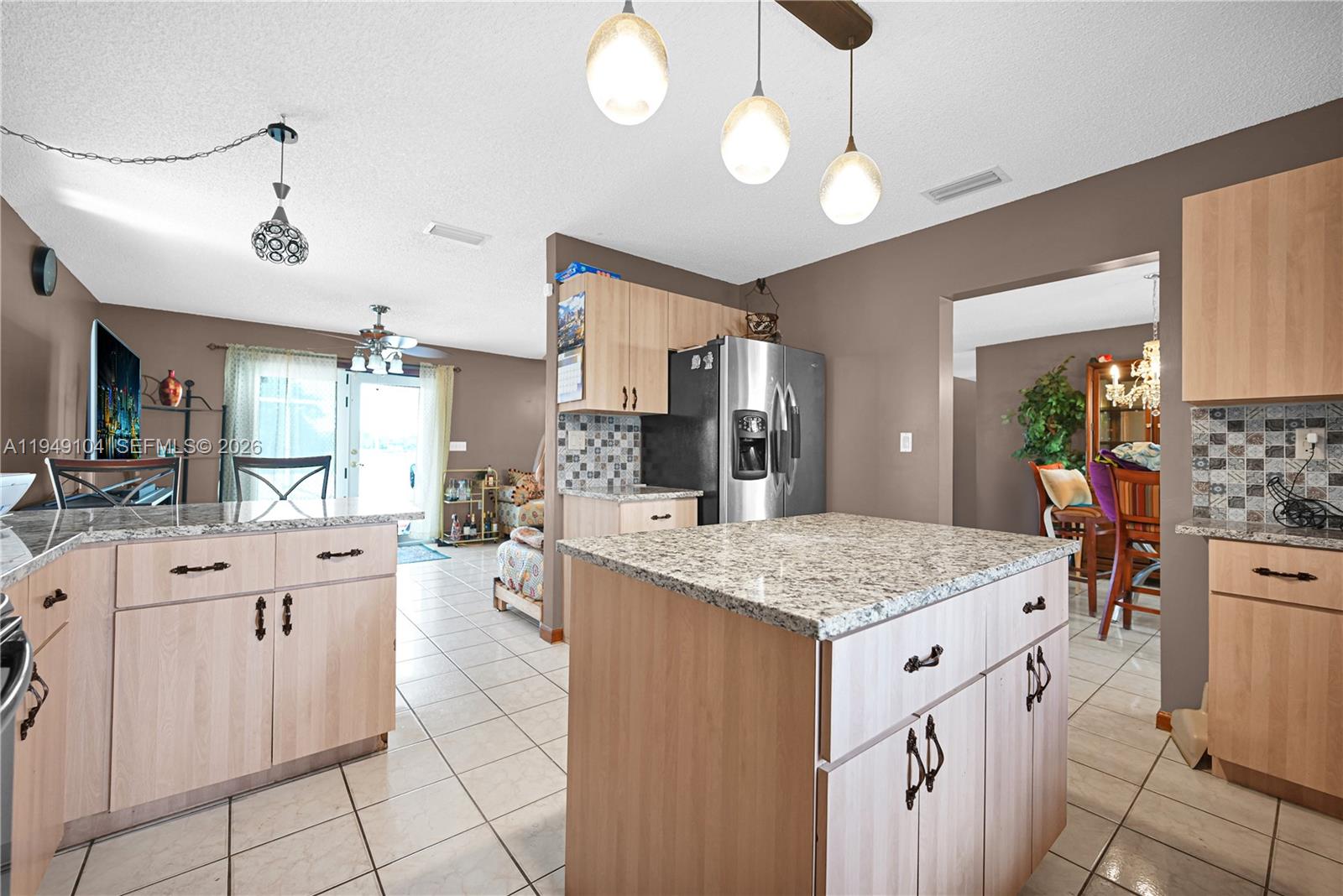 FOUR PALM LAKES AT PEMBRO - Residential