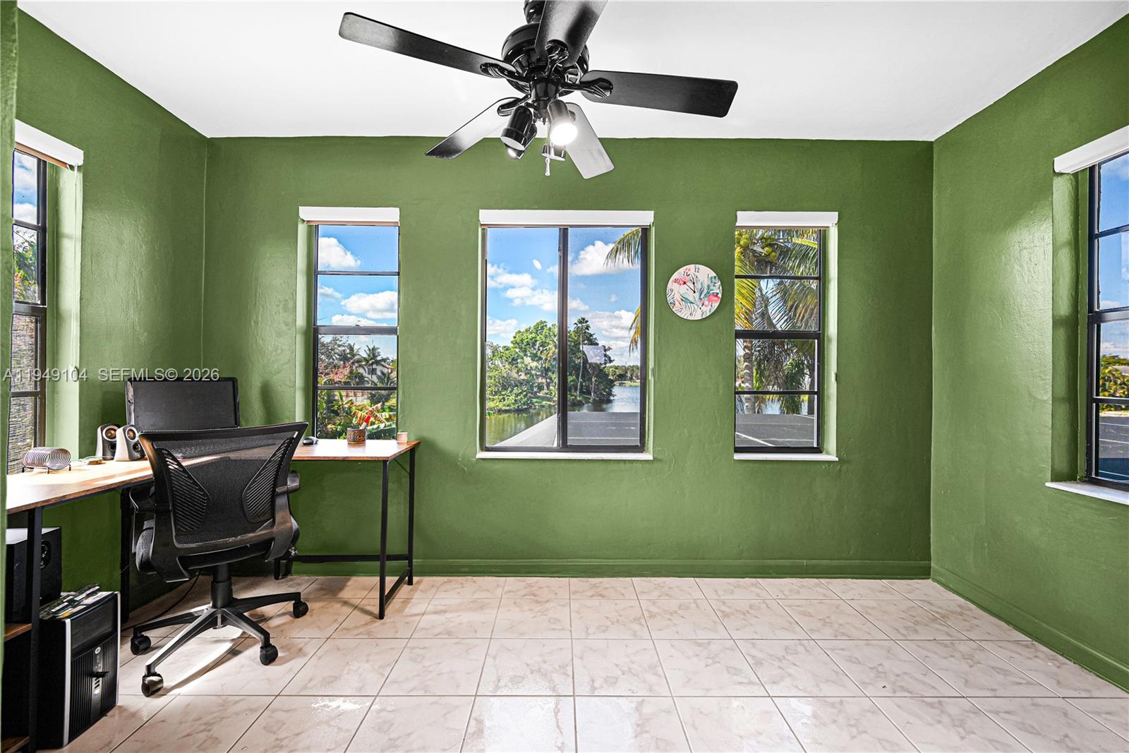 FOUR PALM LAKES AT PEMBRO - Residential