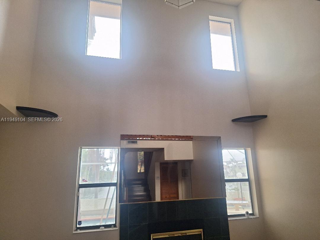 FOUR PALM LAKES AT PEMBRO - Residential