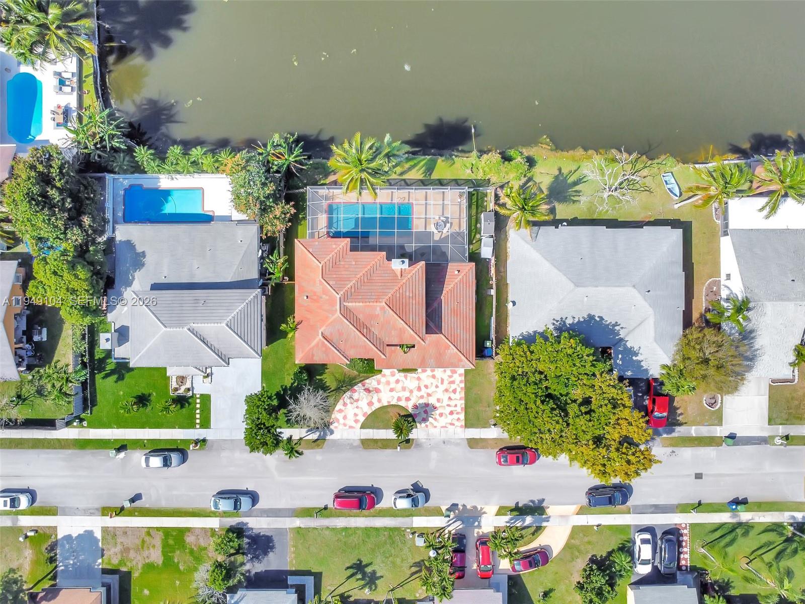 FOUR PALM LAKES AT PEMBRO - Residential