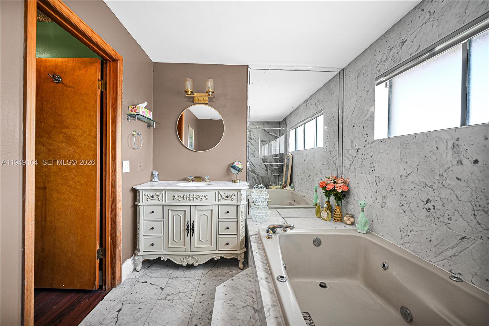 FOUR PALM LAKES AT PEMBRO - Residential