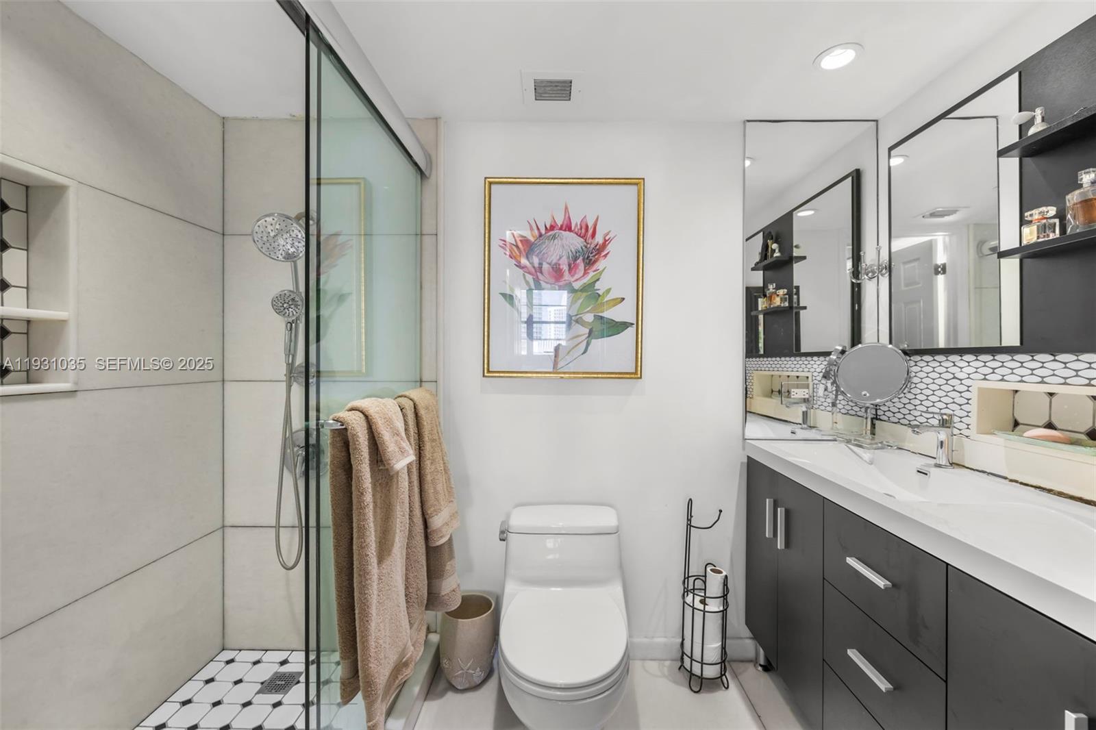 AQUASOL CONDO - Residential