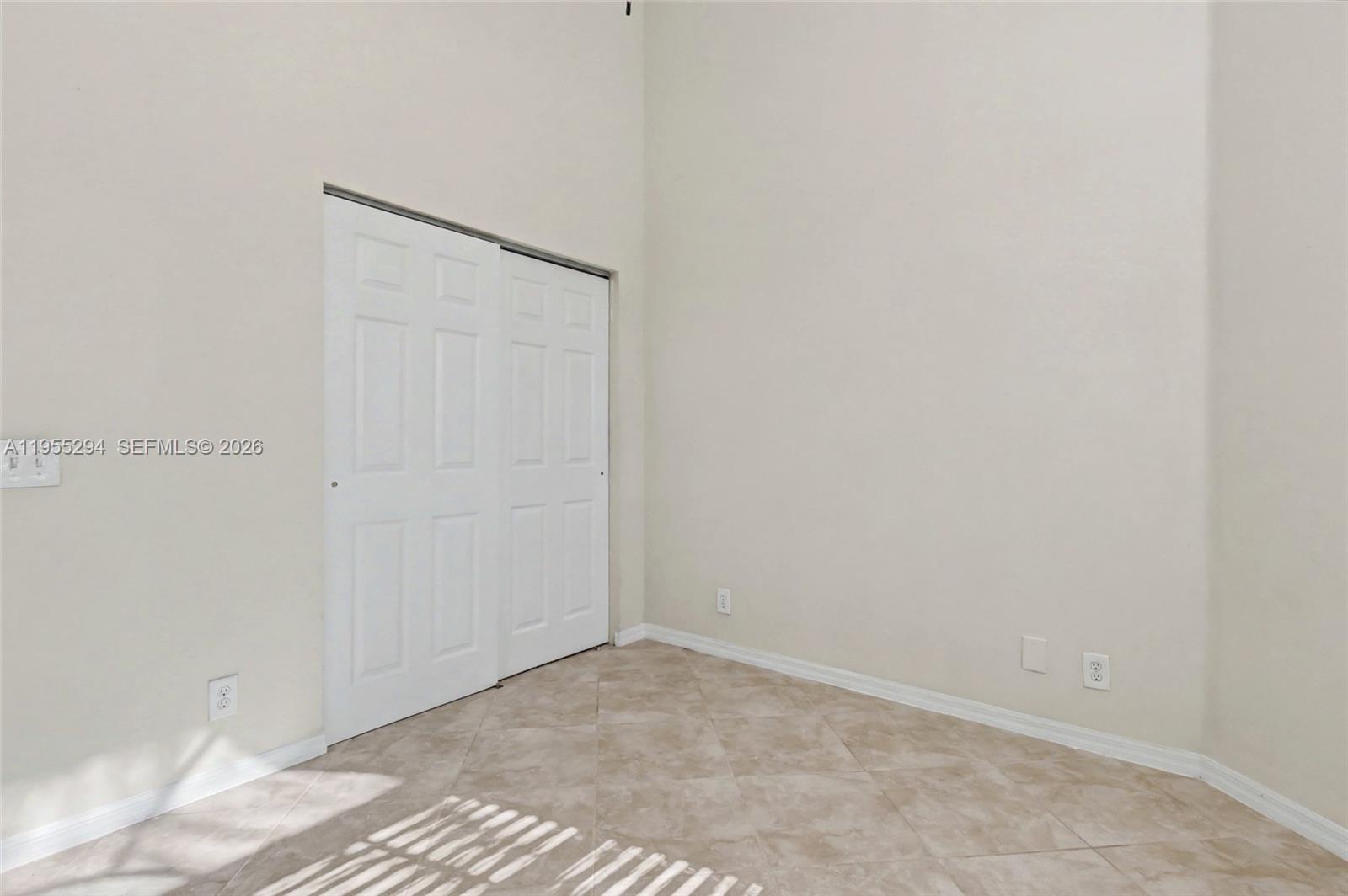 EAGLE TRACE - Residential